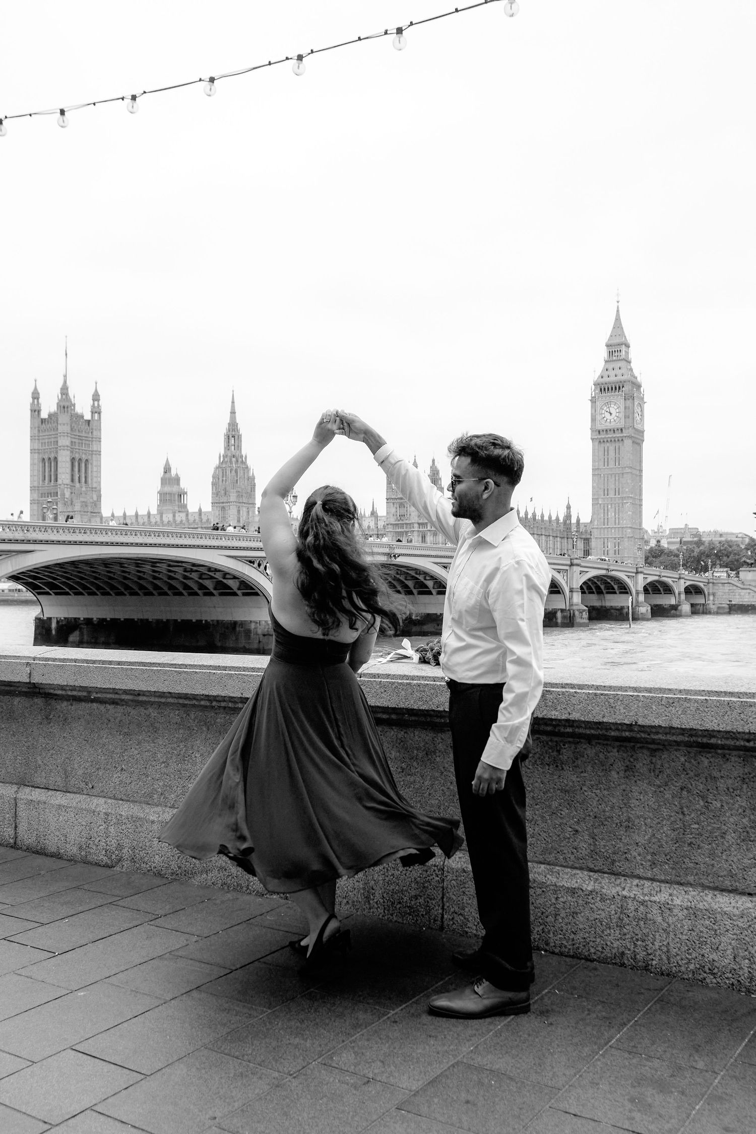 Engagement photoshoot at Big Ben, London London Eye
