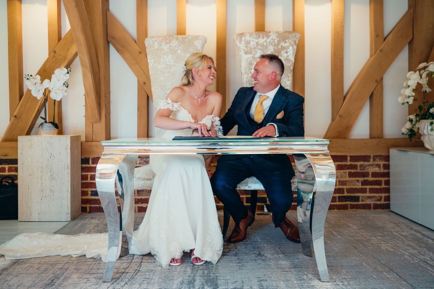 Couple portraits at Marleybrook House, Canterbury