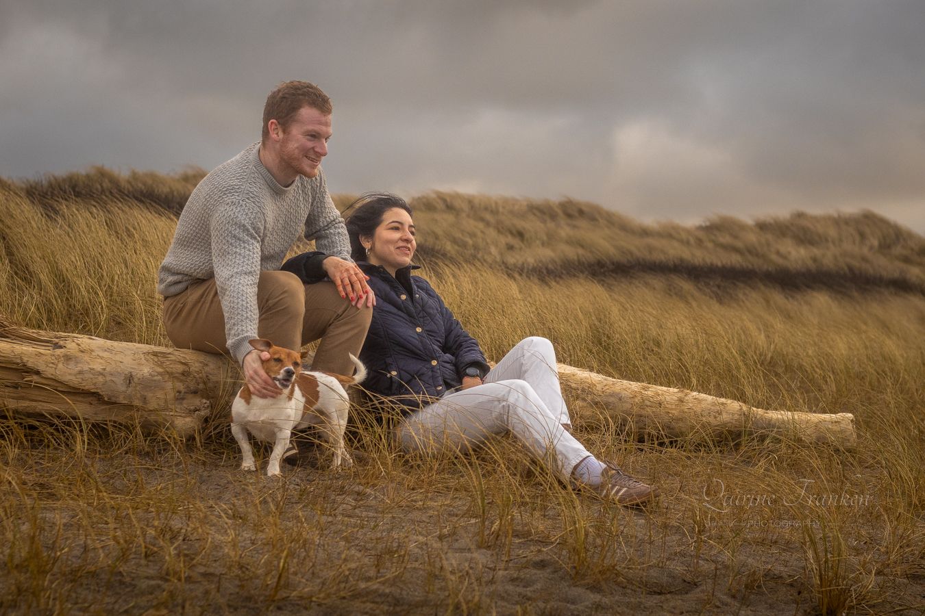 Couple photoshoot with your dog in the Sand Dunes
