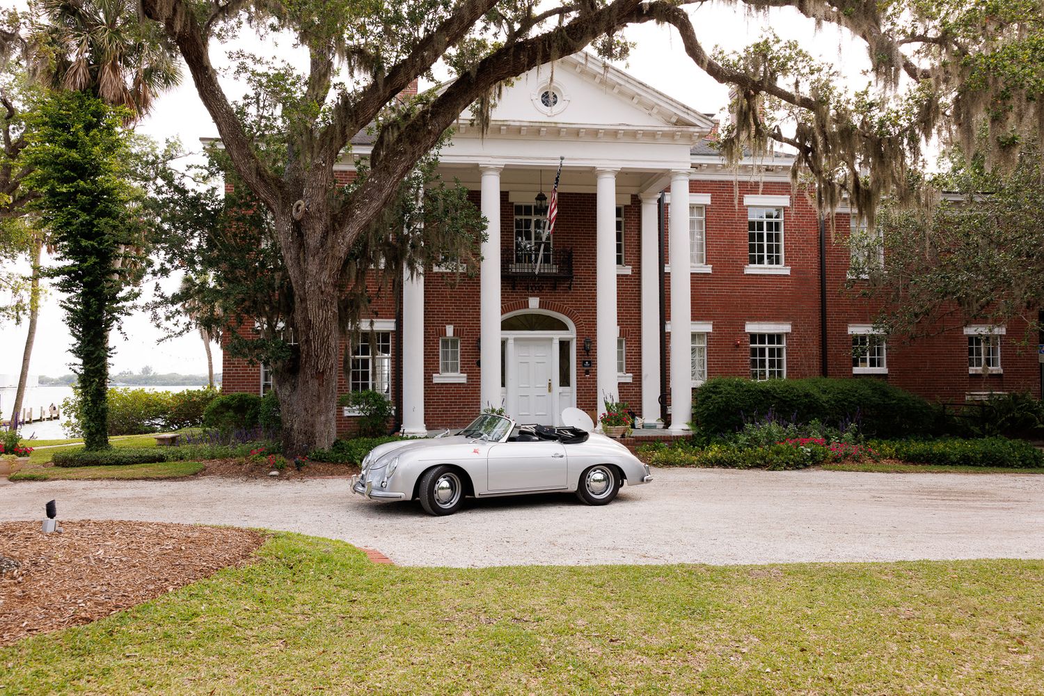 Classic car and building in Osprey, FL