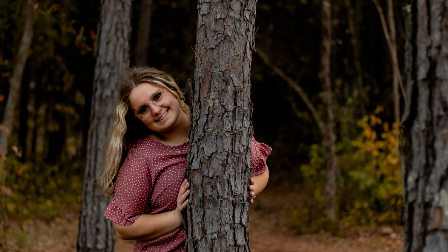 fall photo session, solo photo session, solo pose idea, close up portrait,