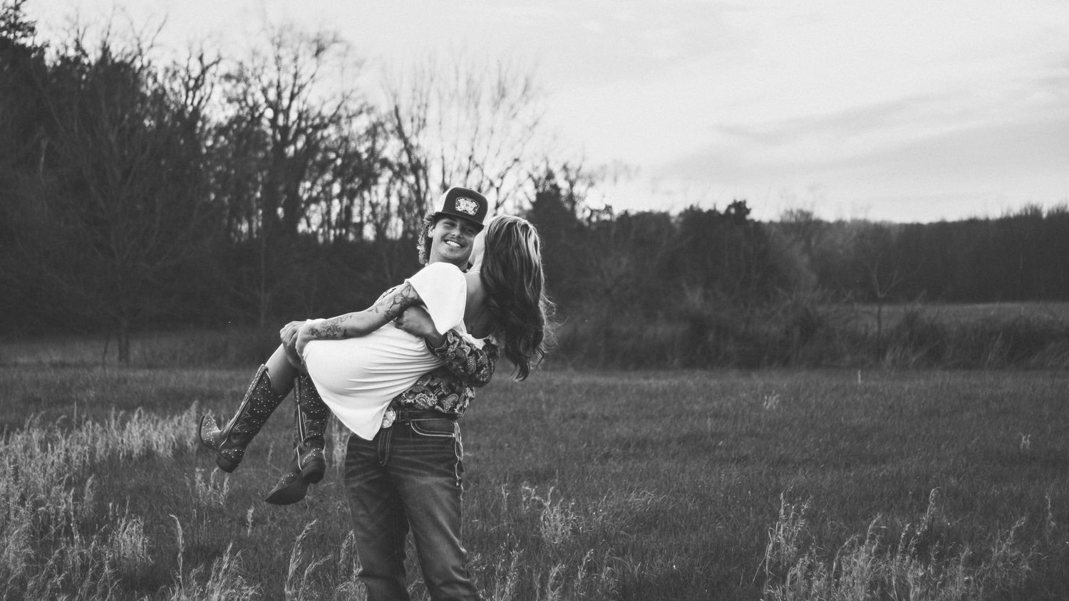 Couple Portraits, Couple Posing Ideas, Couple in a field sunset, farm sunset couple portrait