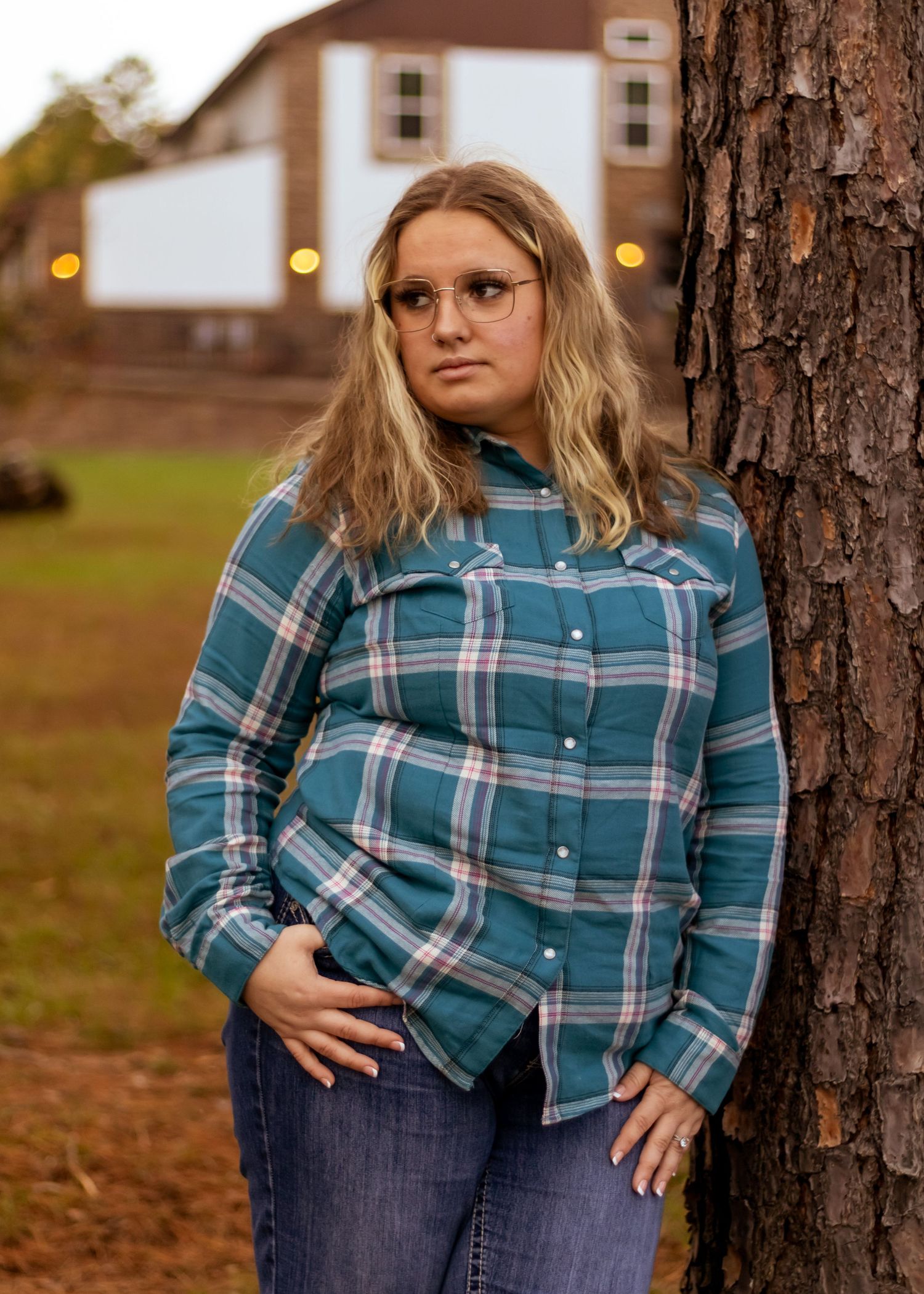 fall photo session, solo photo session, solo pose idea, close up portrait,