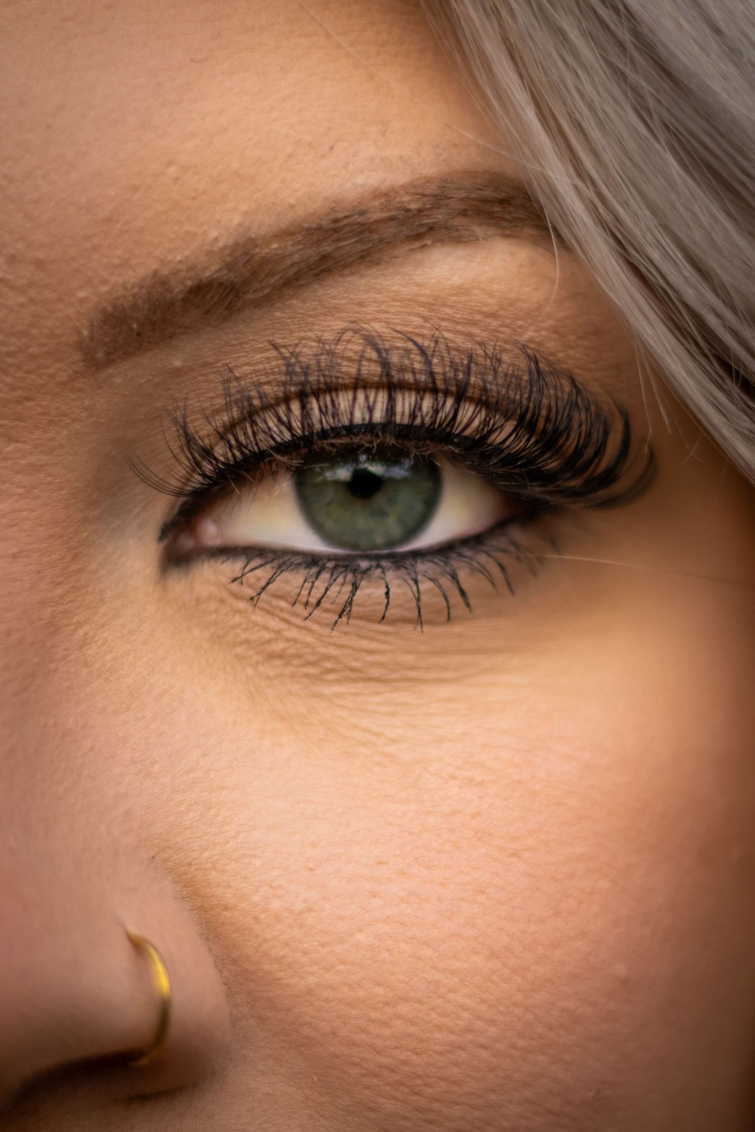 close up photo session, fall session, close up portrait, green eye photography,