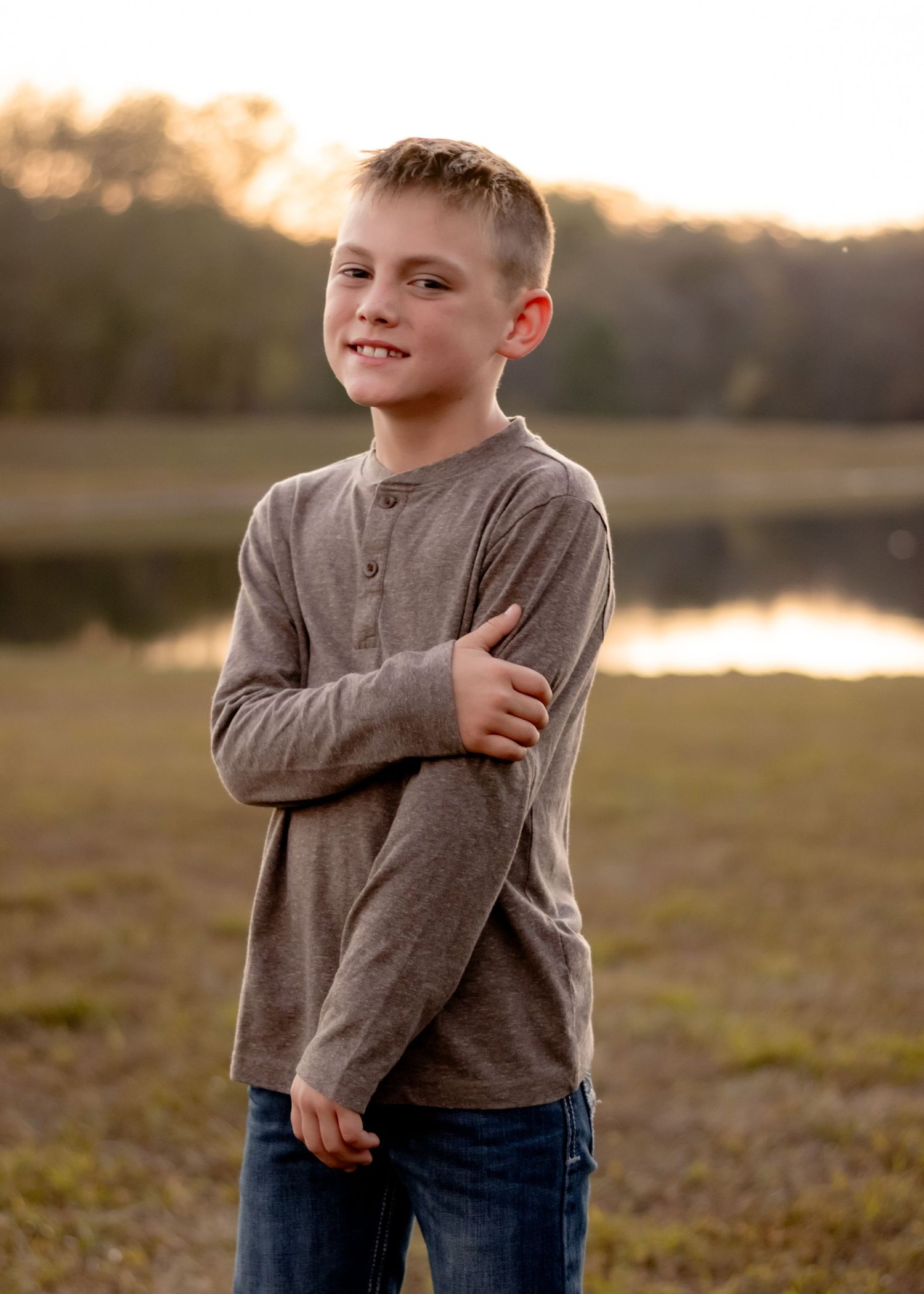 fall photo session, solo photo session, solo pose idea, close up portrait,