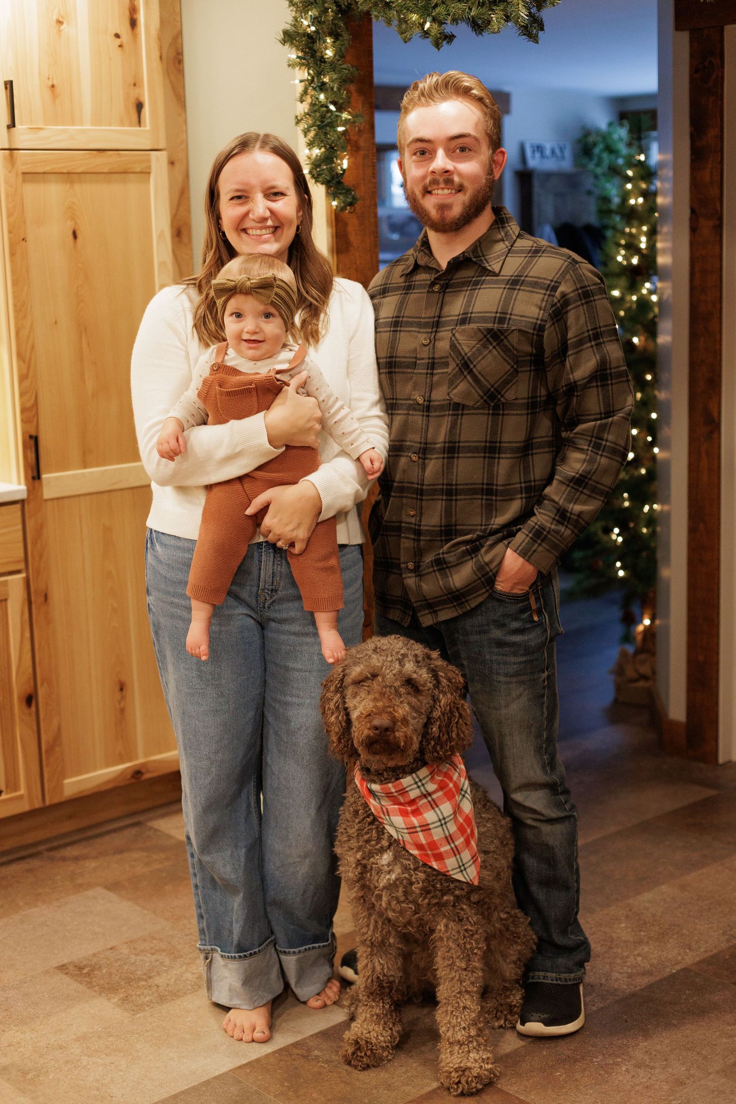 Williamsport Pennsylvania, Lifestyle photo session, family of three, golden doodle