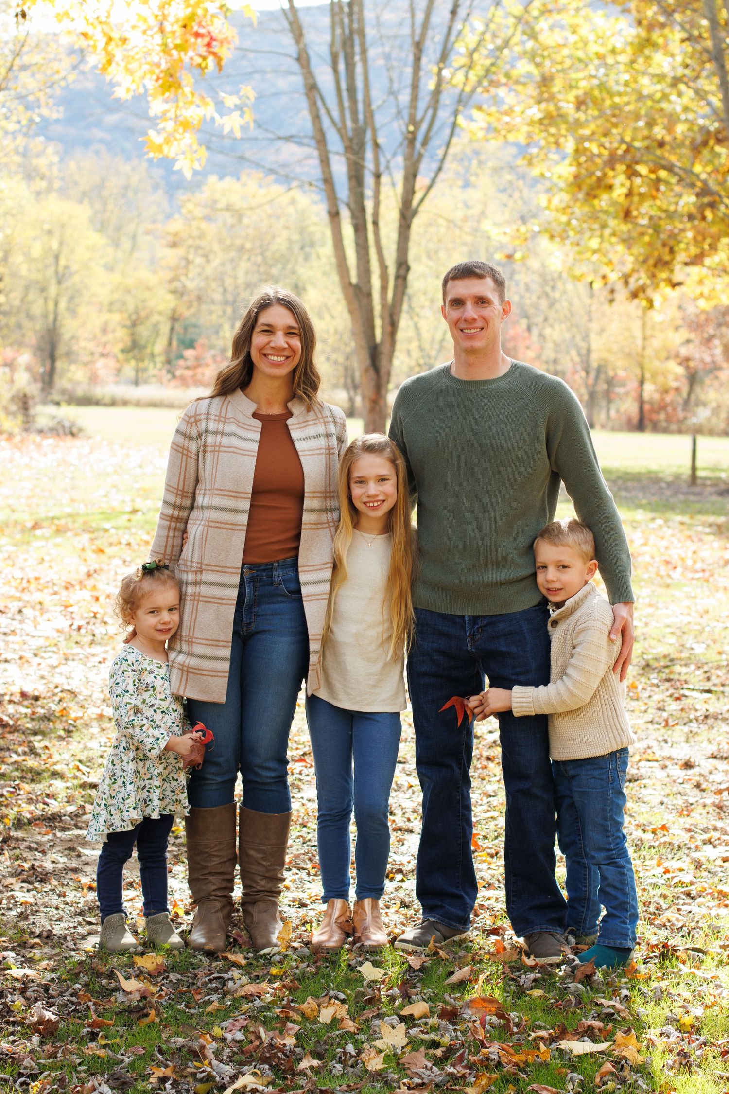 Outdoor family session in Williamsport Pennsylvania