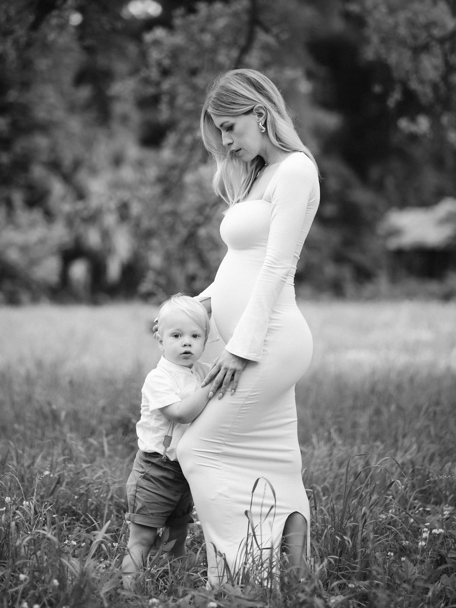 Maternity Portrait with baby bump, New Orleans wedding photography, Nicole Photo Co