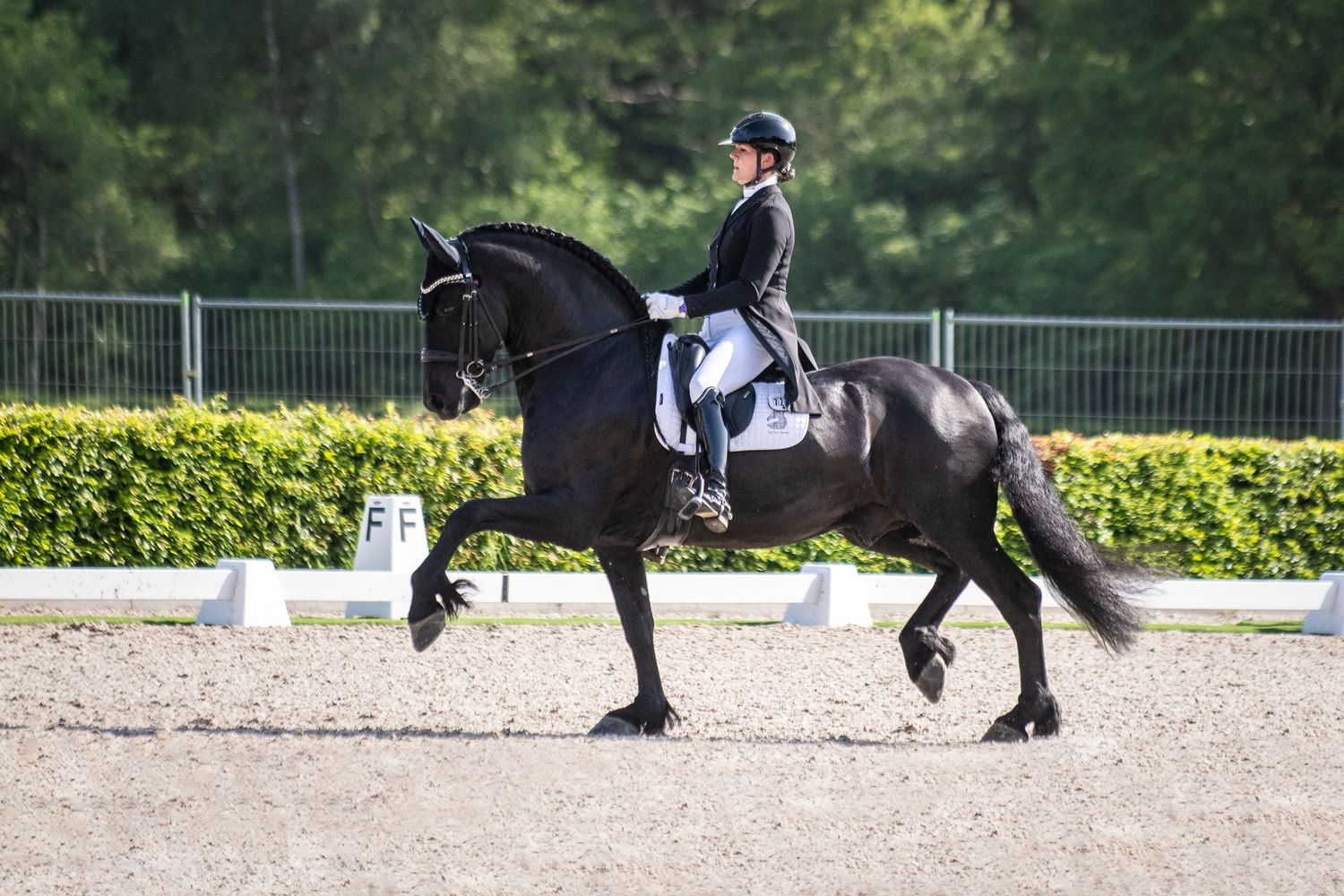 Henny Roffel met Remy Martin TKJ - NK Dressuur