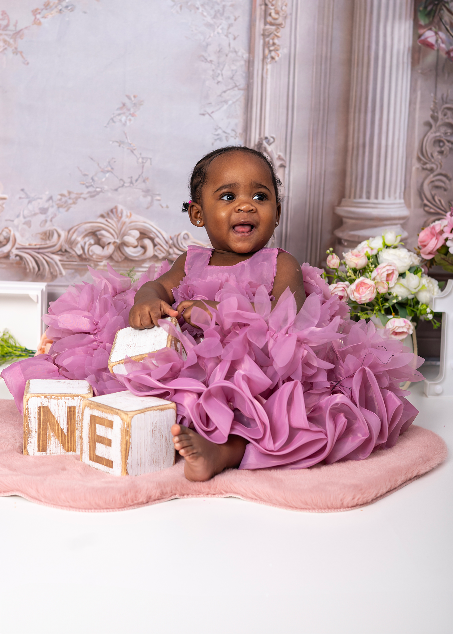 Elegant cake smash photography in Spalding for baby’s first birthday, professional studio setup serving Boston and Holbeach families