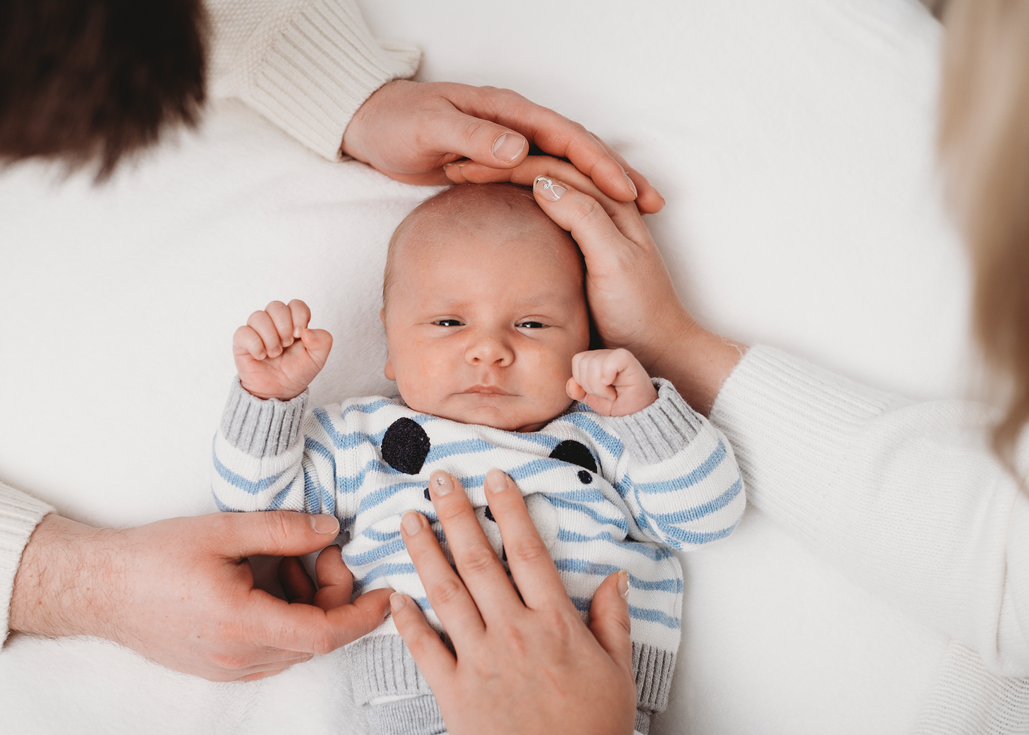 Newborn session in Lincolnshire capturing baby and parents together