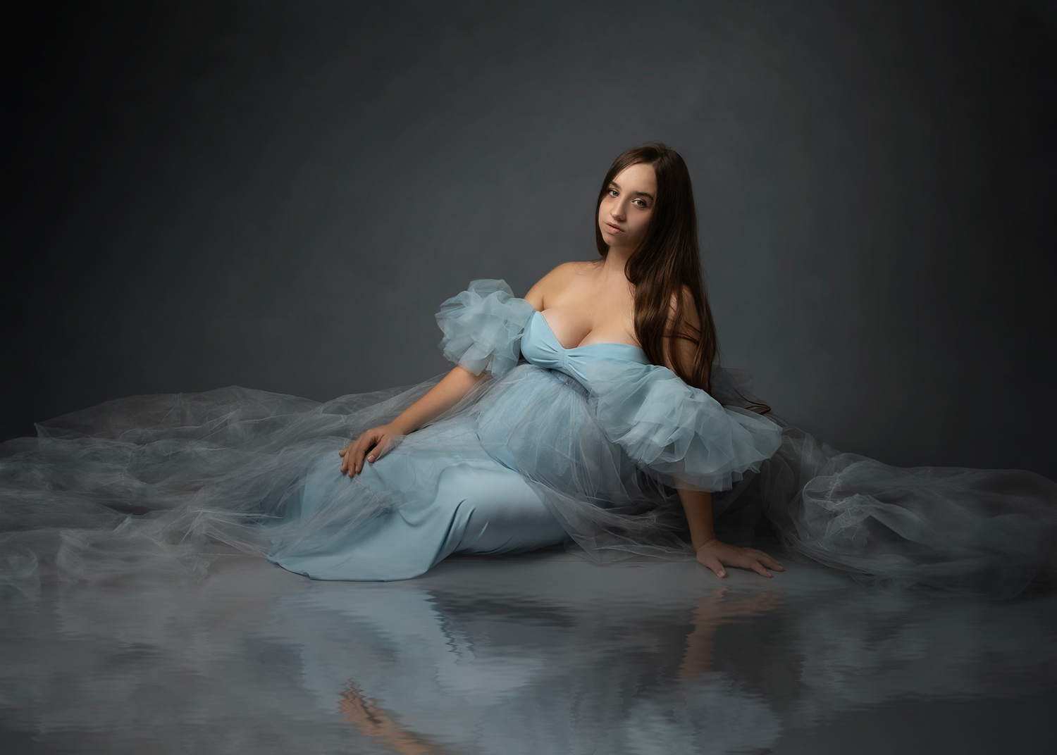 Maternity photography session in Spalding studio Lincolnshire