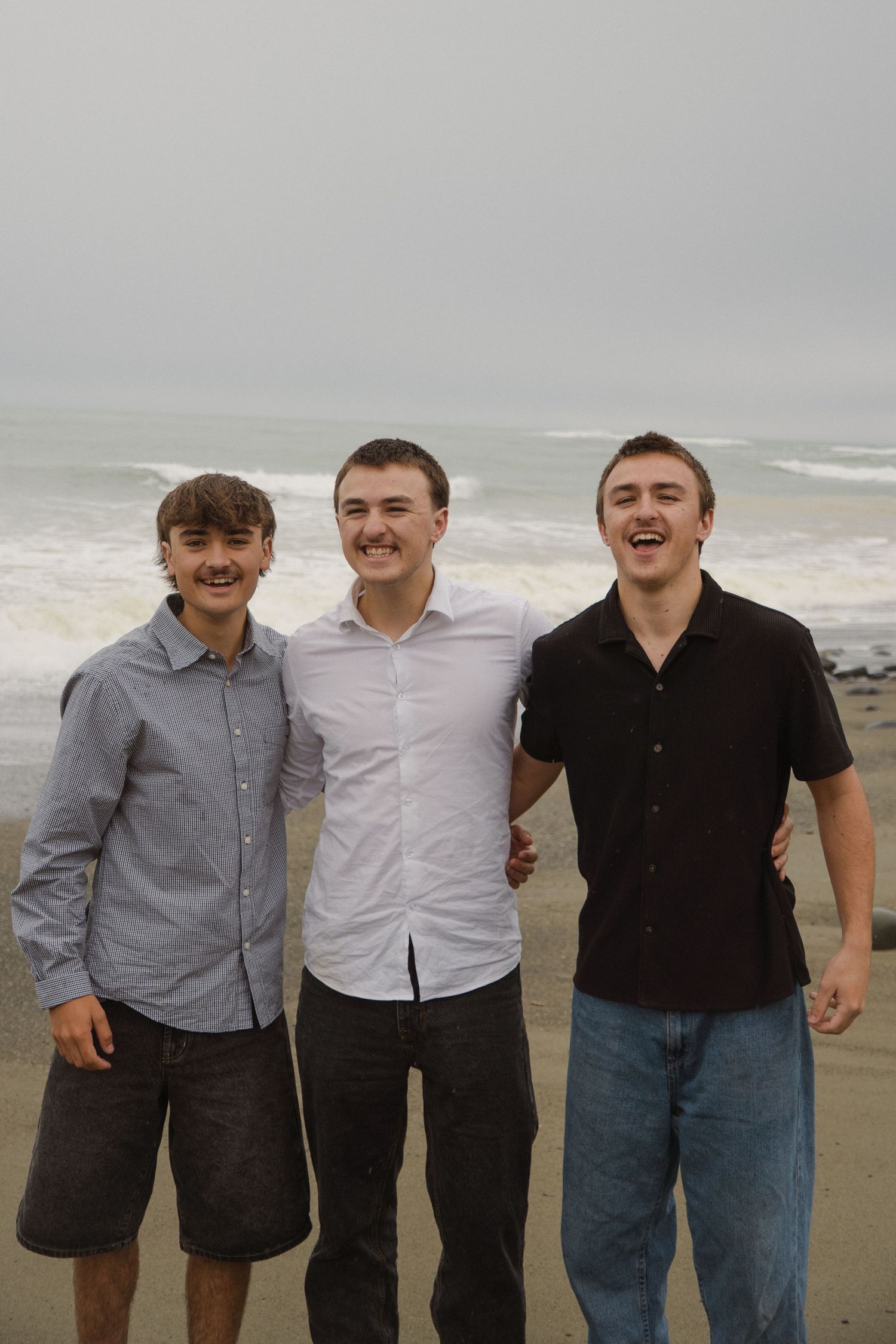 Sibling photo on the beach