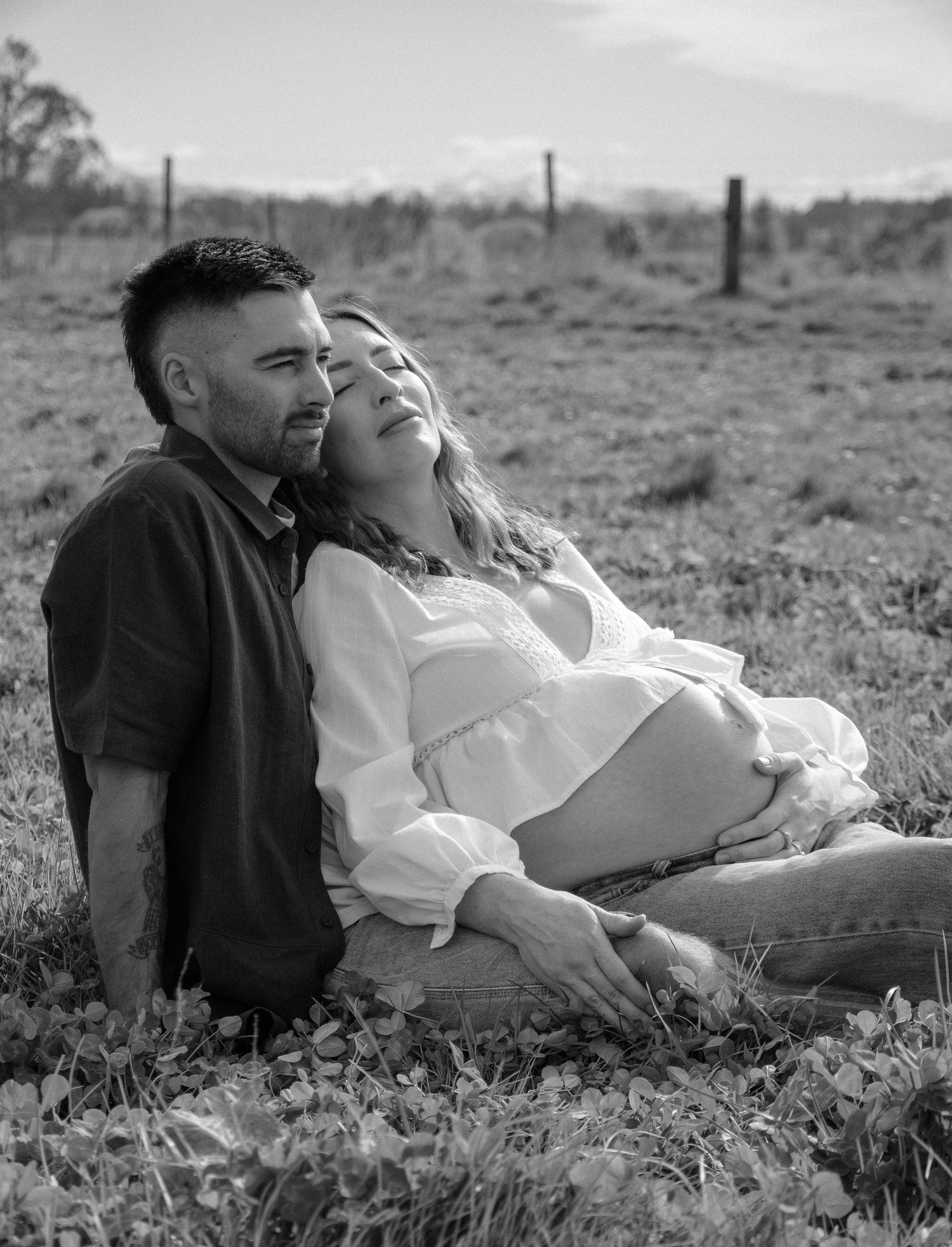 maternity session in clover field