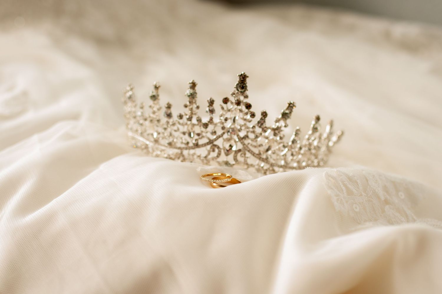 Romantic wedding photography of a bride and groom, featuring long-wear bridal makeup for a timeless look.