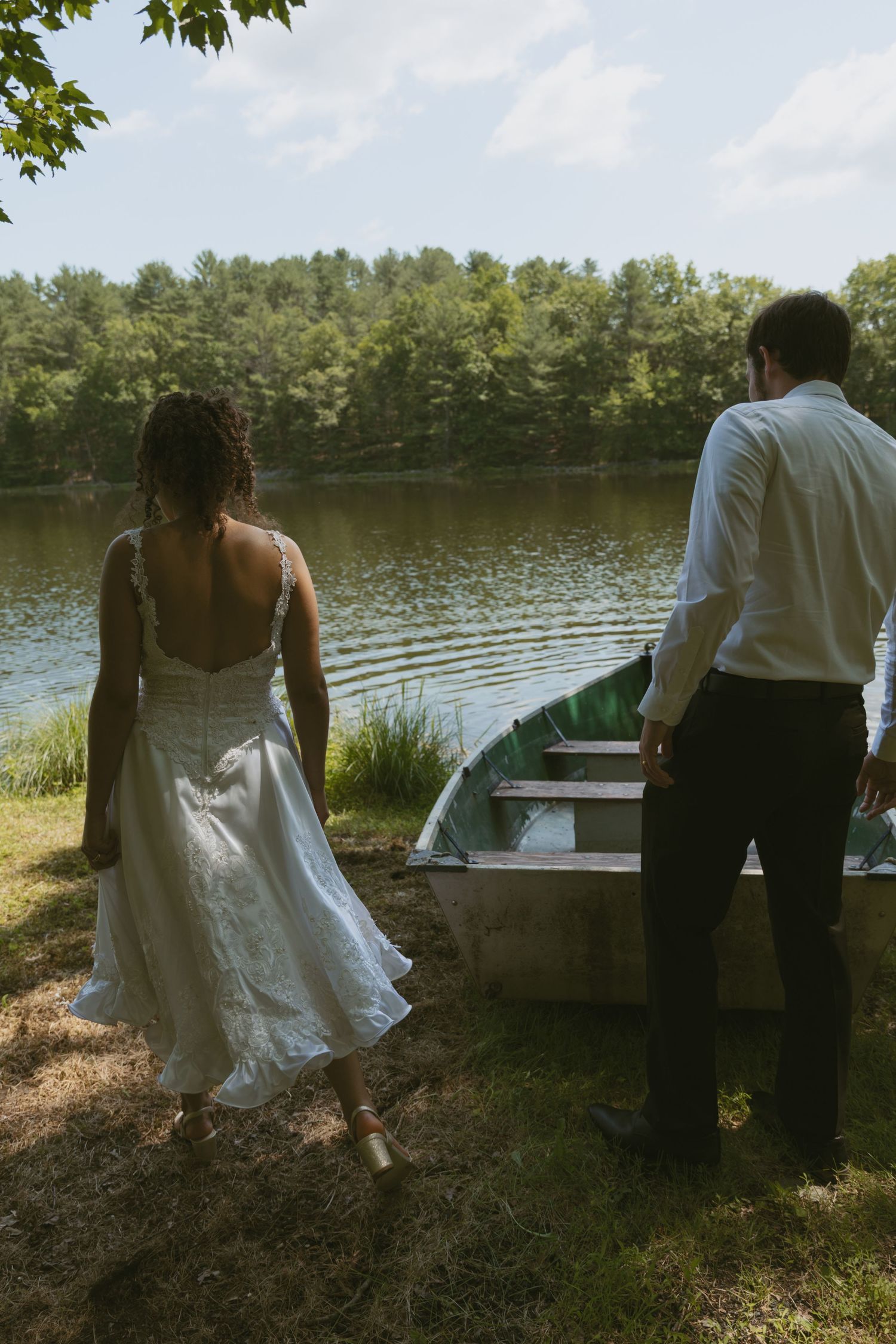 Cinematic couple photo in a canoe along the Delaware River in the Catskill Mountains of New York