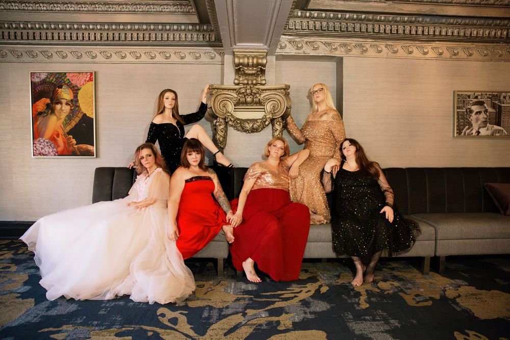 Have We Forgotten How to Love Each Other in Real Life? - Lunara Photography