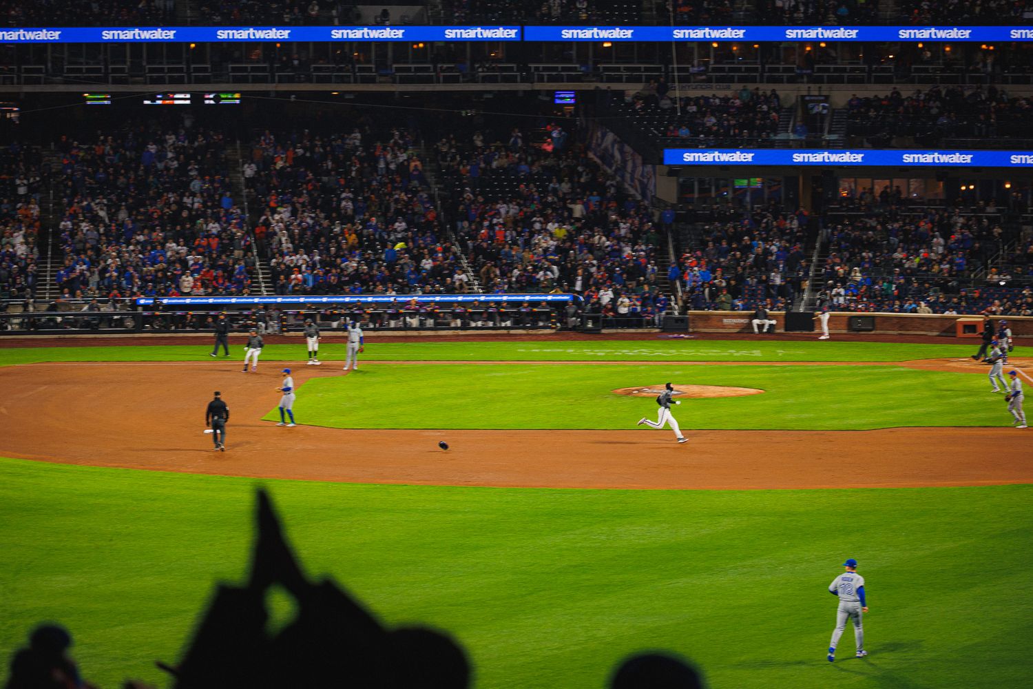 NY Mets baseball

Look Alive Photo Long Island Based Photographer and Videographer