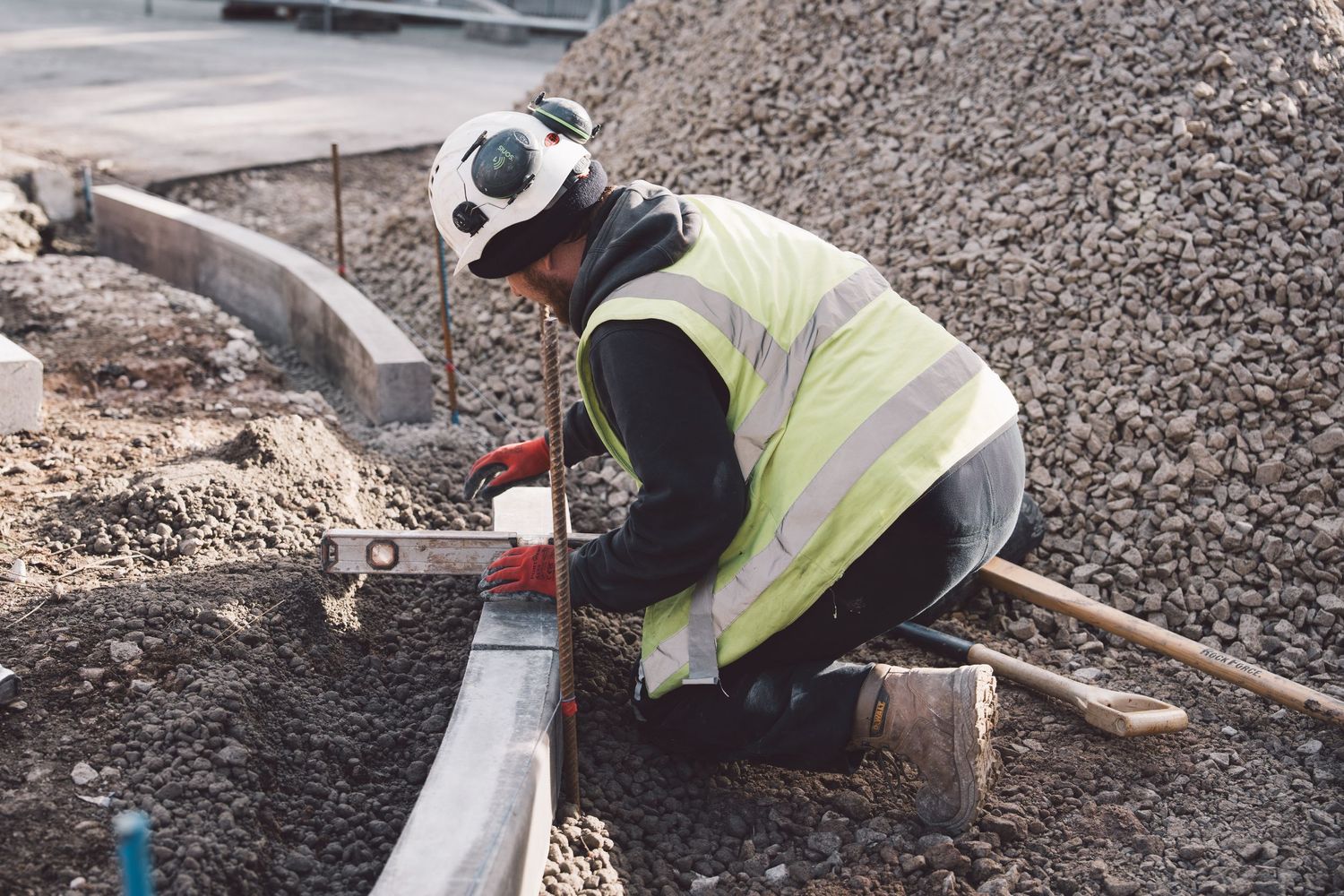 Povey Rd, Warrington. Alderley Construction  workman