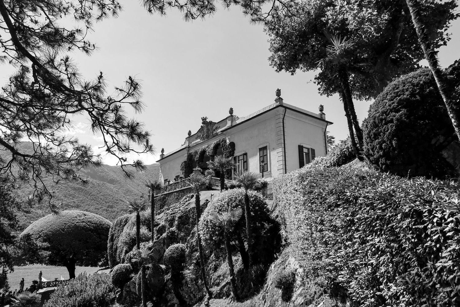 lake como italy on a summer day in black and white