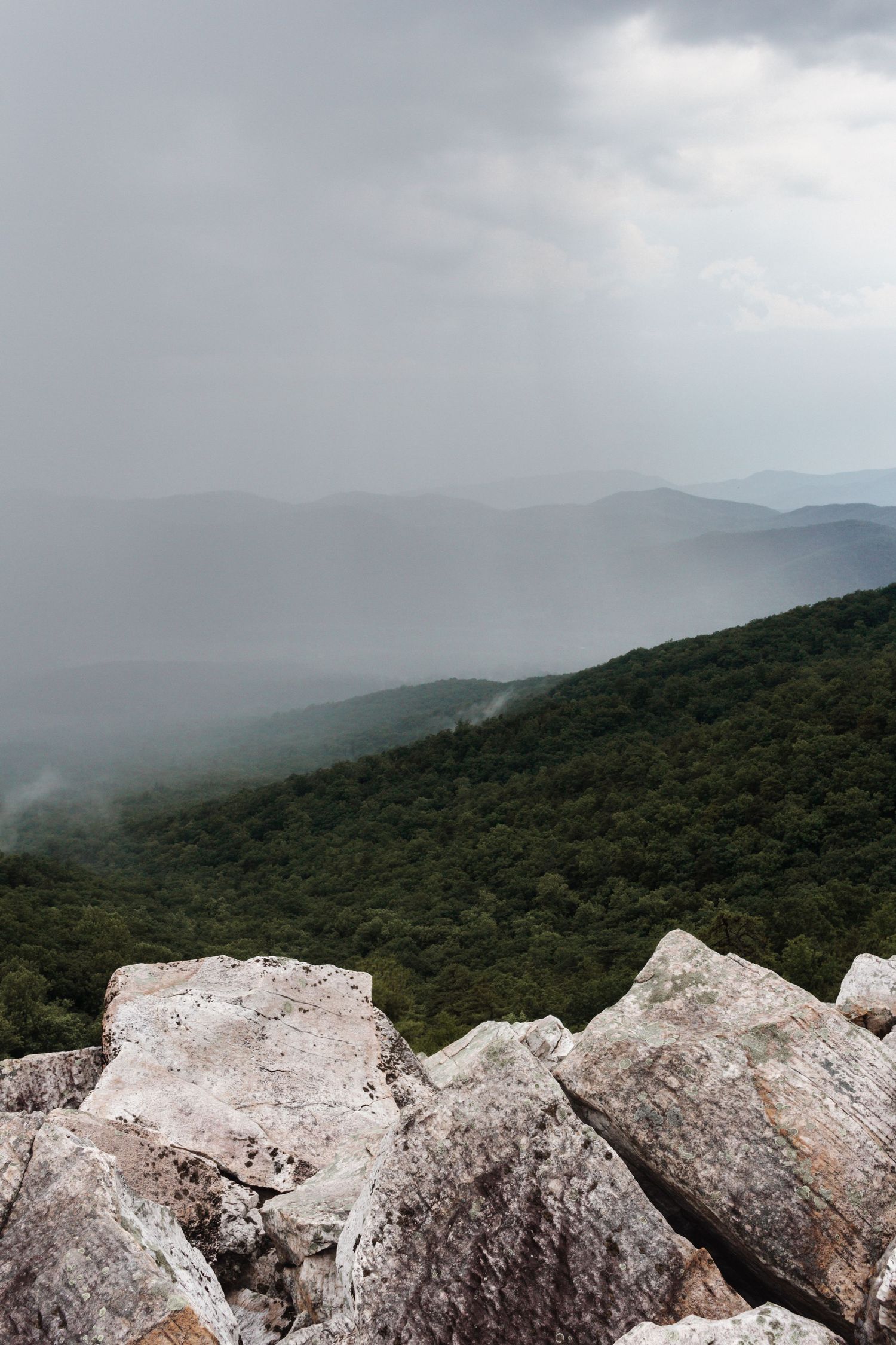 devils marble yard, virginia, rain, moody, mountains