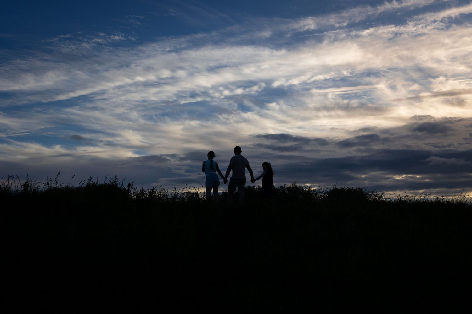 Outdoors family photoshoot in Lincolnshire, UK