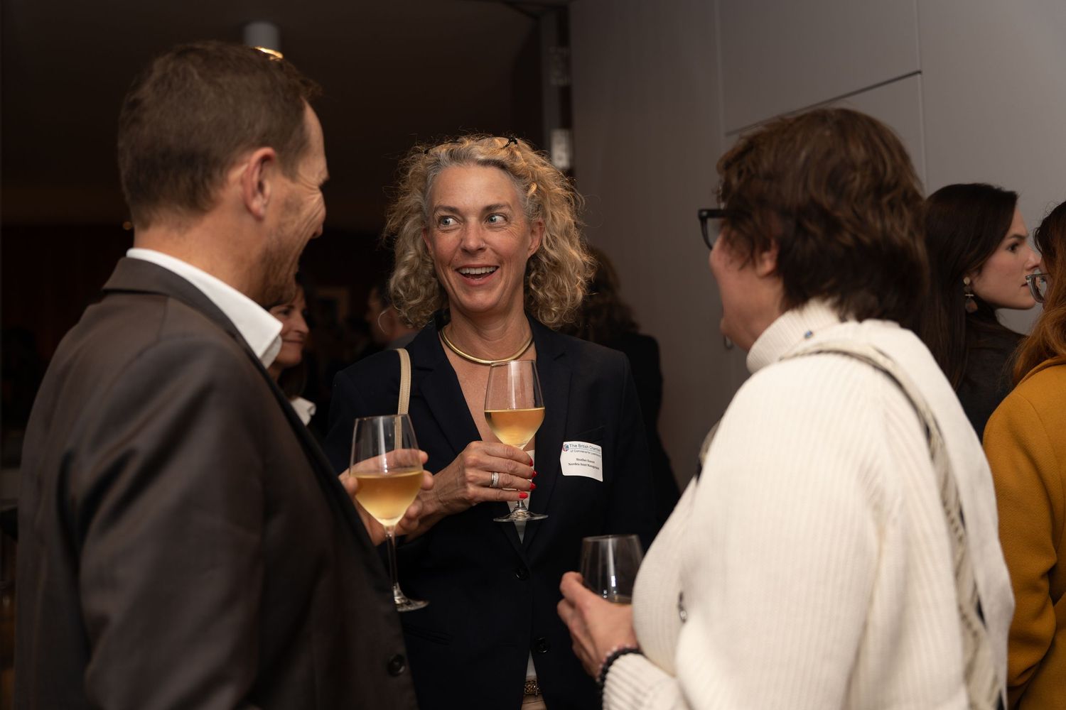 Networking professionnel lors d'un événement corporate — photographe événementiel Luxembourg