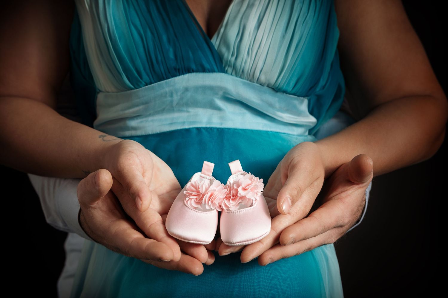 Servizi fotografici di Newborn, Maternità, Famiglia, Compleanni, Feste private, Smashcake, Battesimi, Ritratti. Realizzazione Fotolibri.