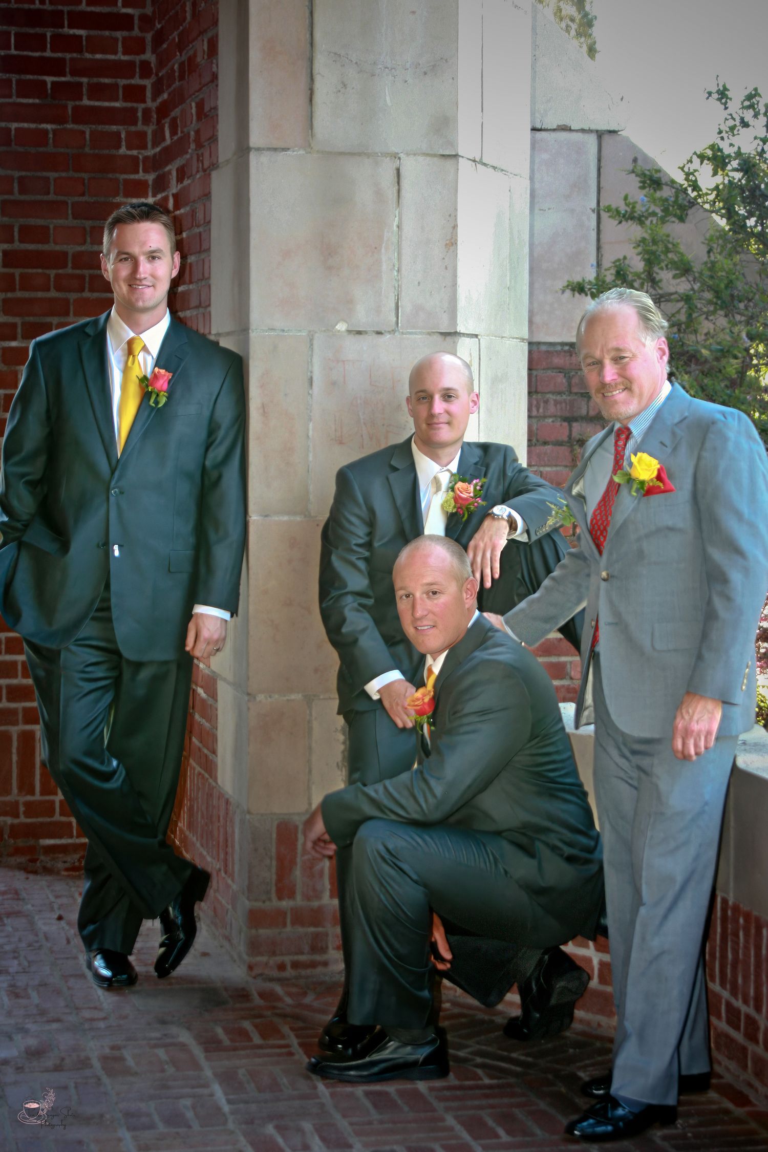 Wedding photographed outdoors in Sonoma, California by Tea & Sugar Shots by Gretchen Schmidt.