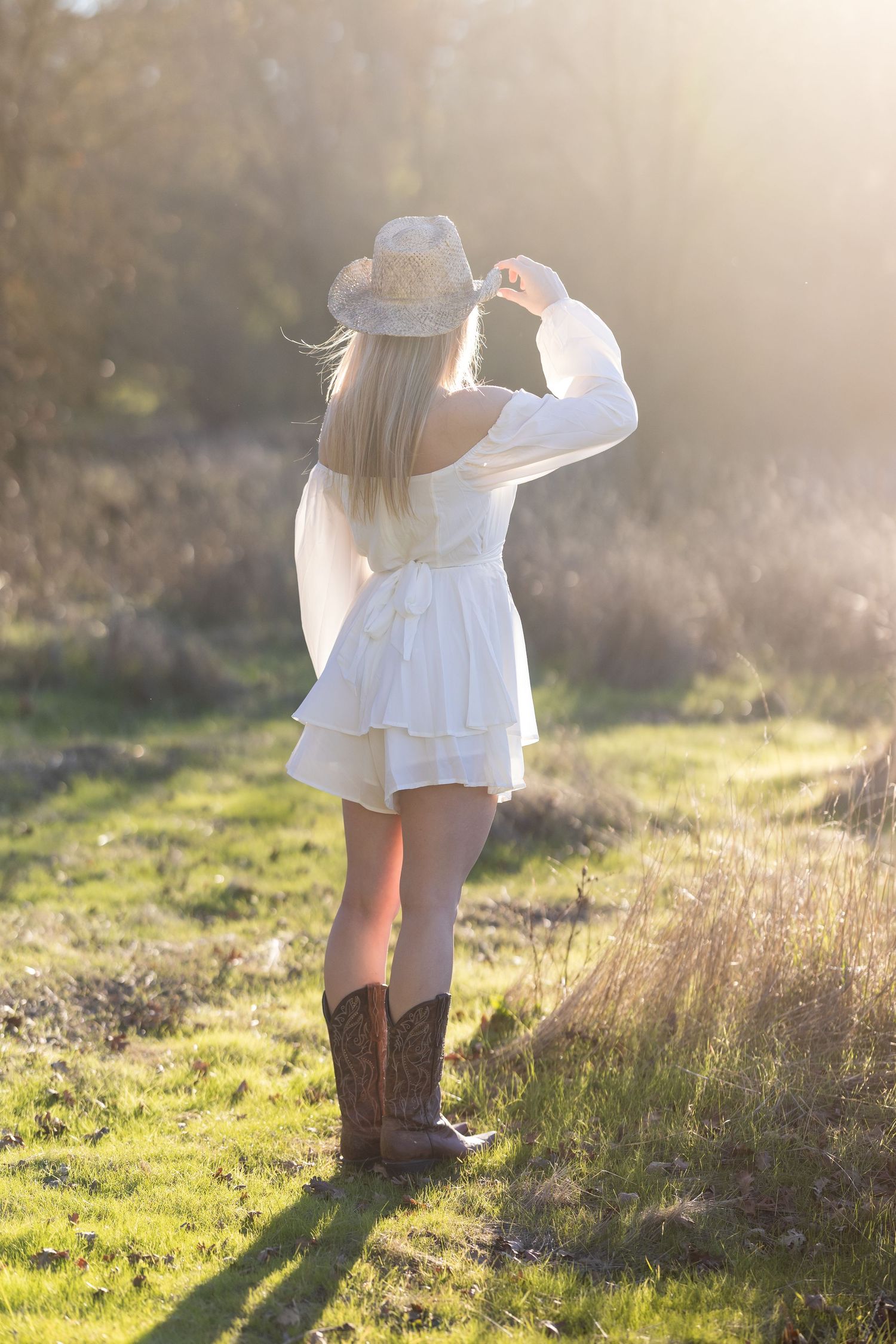 Senior portrait session photographed at Jack E. Hill Park, Elk Grove, California by Tea & Sugar Shots by Gretchen Schmidt.
