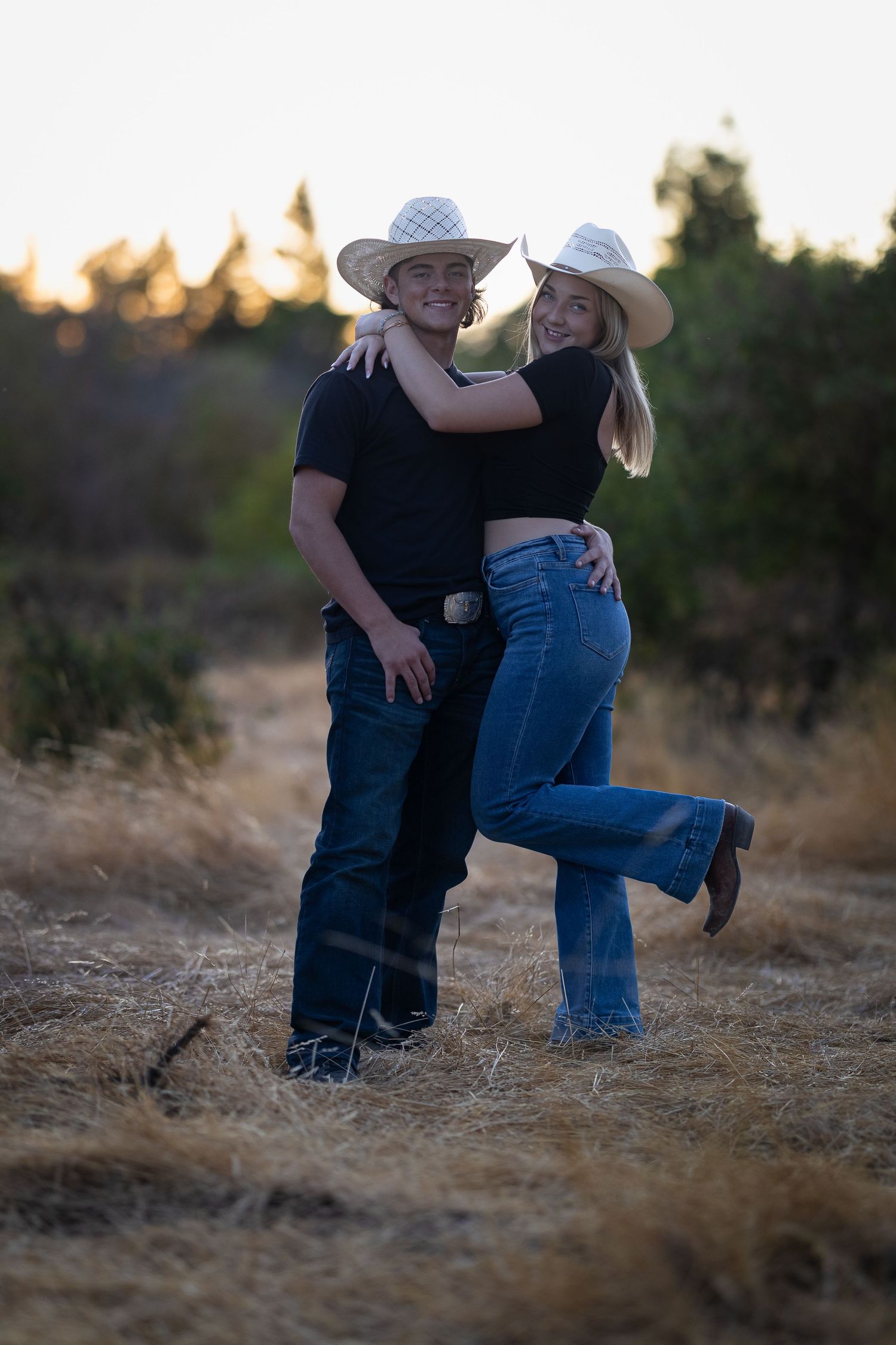 Couple photographed in Elk Grove, California by Tea & Sugar Shots by Gretchen Schmidt.