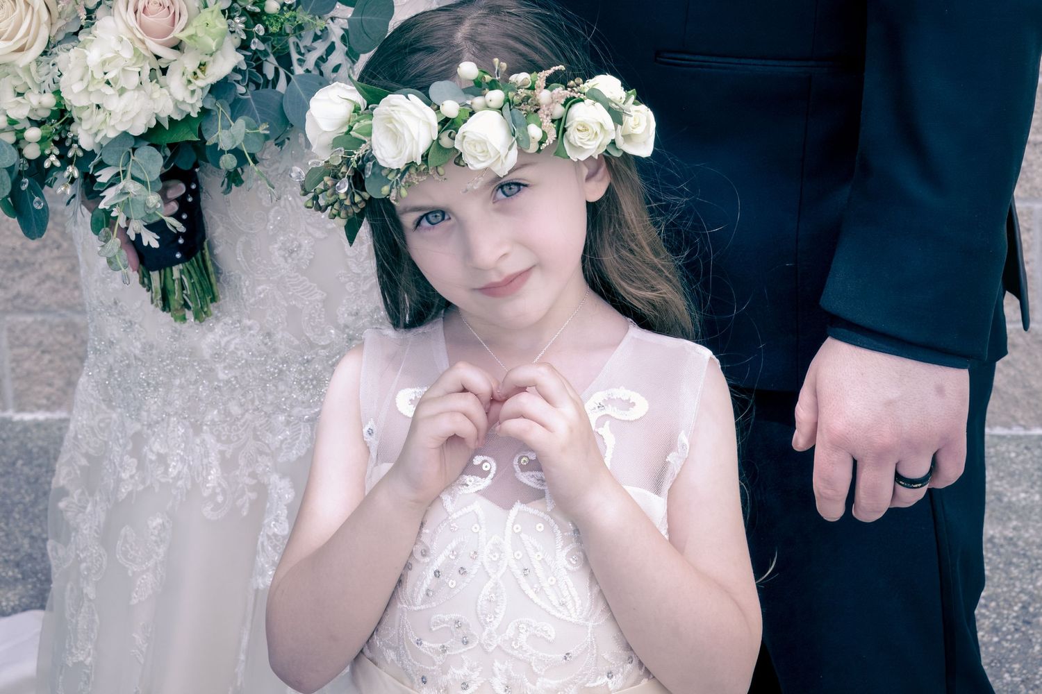 Wedding photographed outdoors in Elk Grove, California by Tea & Sugar Shots by Gretchen Schmidt.