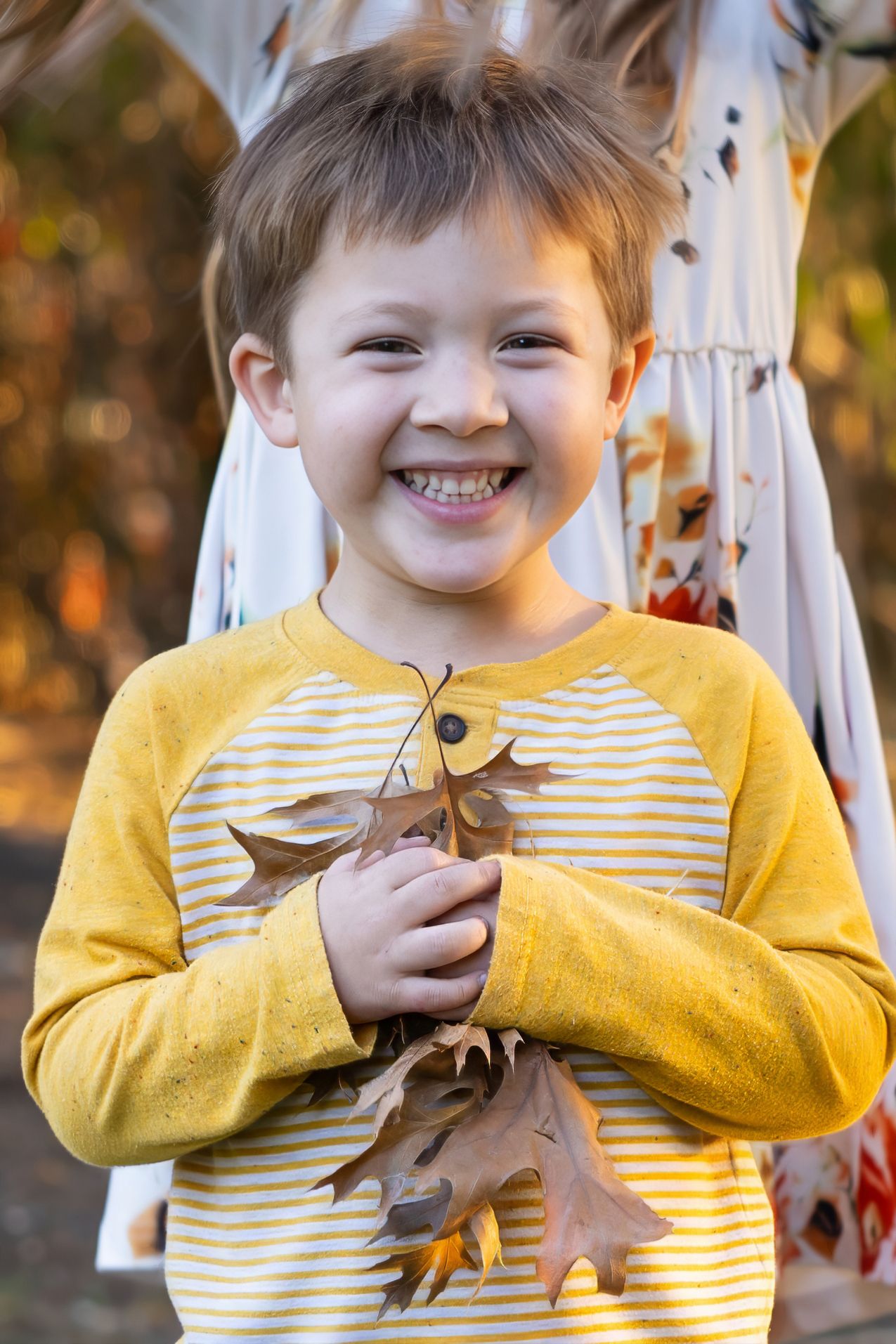 Family session photographed in Elk Grove, California by Tea & Sugar Shots by Gretchen Schmidt.