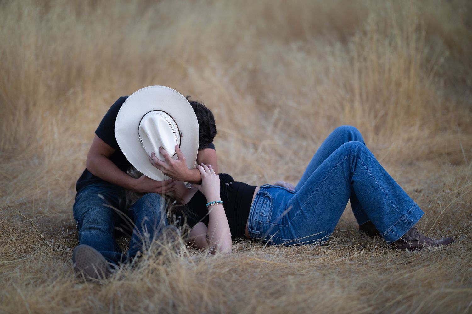 Couple photographed in Elk Grove, California by Tea & Sugar Shots by Gretchen Schmidt.