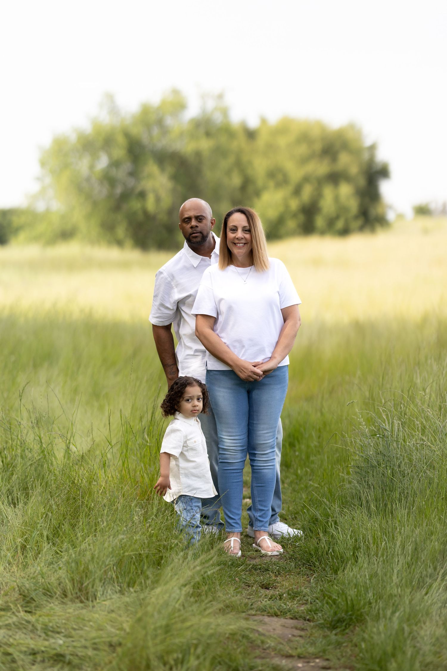 Family session photographed in Elk Grove, California by Tea & Sugar Shots by Gretchen Schmidt.