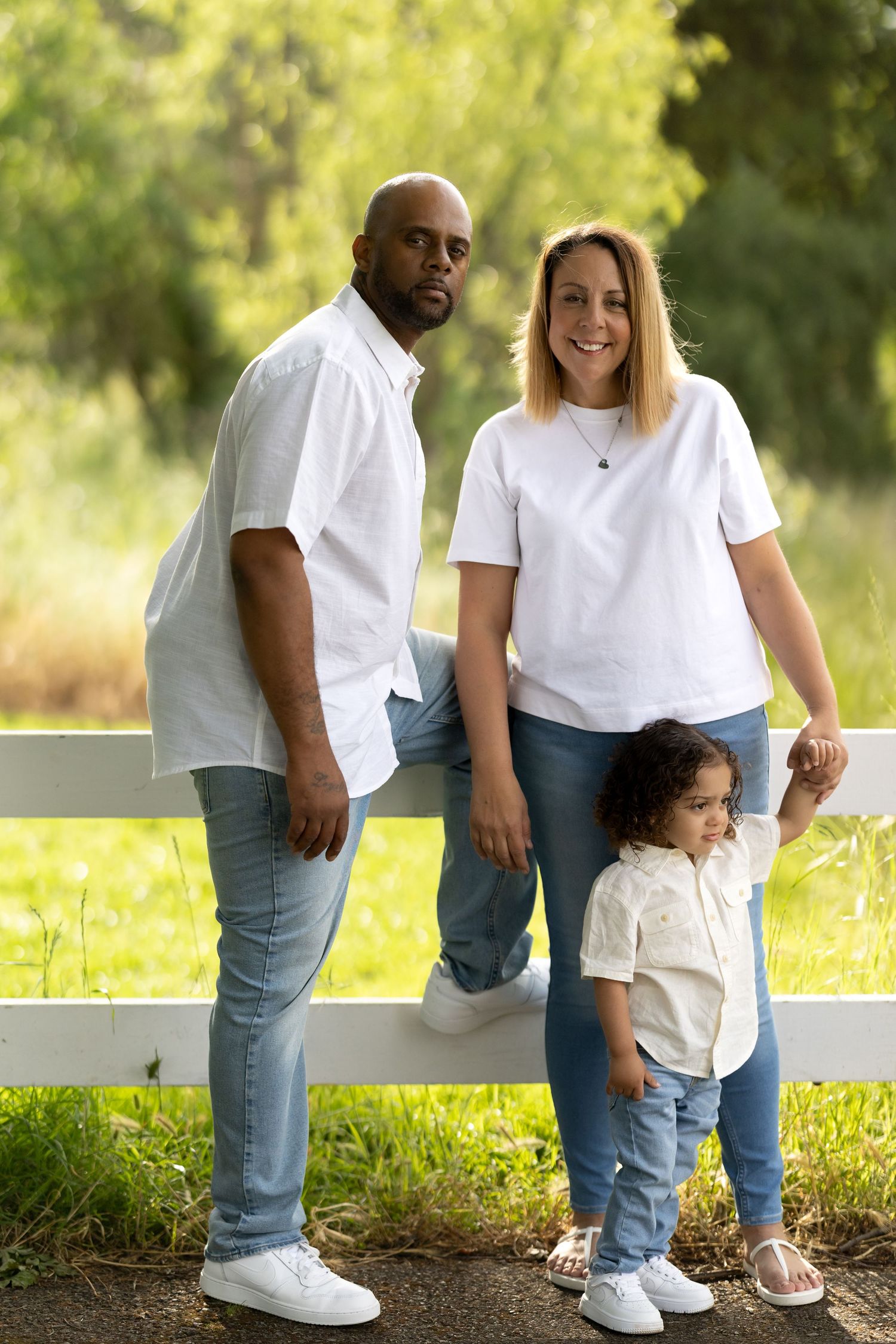 Family session photographed in Elk Grove, California by Tea & Sugar Shots by Gretchen Schmidt.