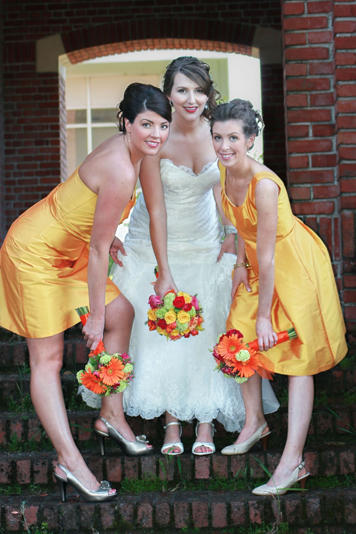 Wedding photographed outdoors in Sonoma, California by Tea & Sugar Shots by Gretchen Schmidt.
