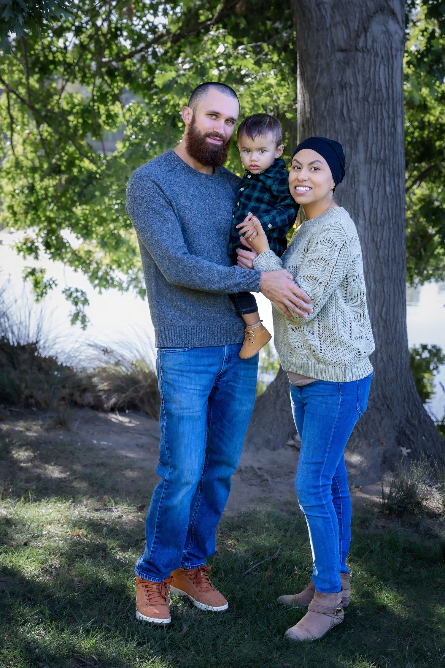 Family session photographed in Elk Grove, California by Tea & Sugar Shots by Gretchen Schmidt.