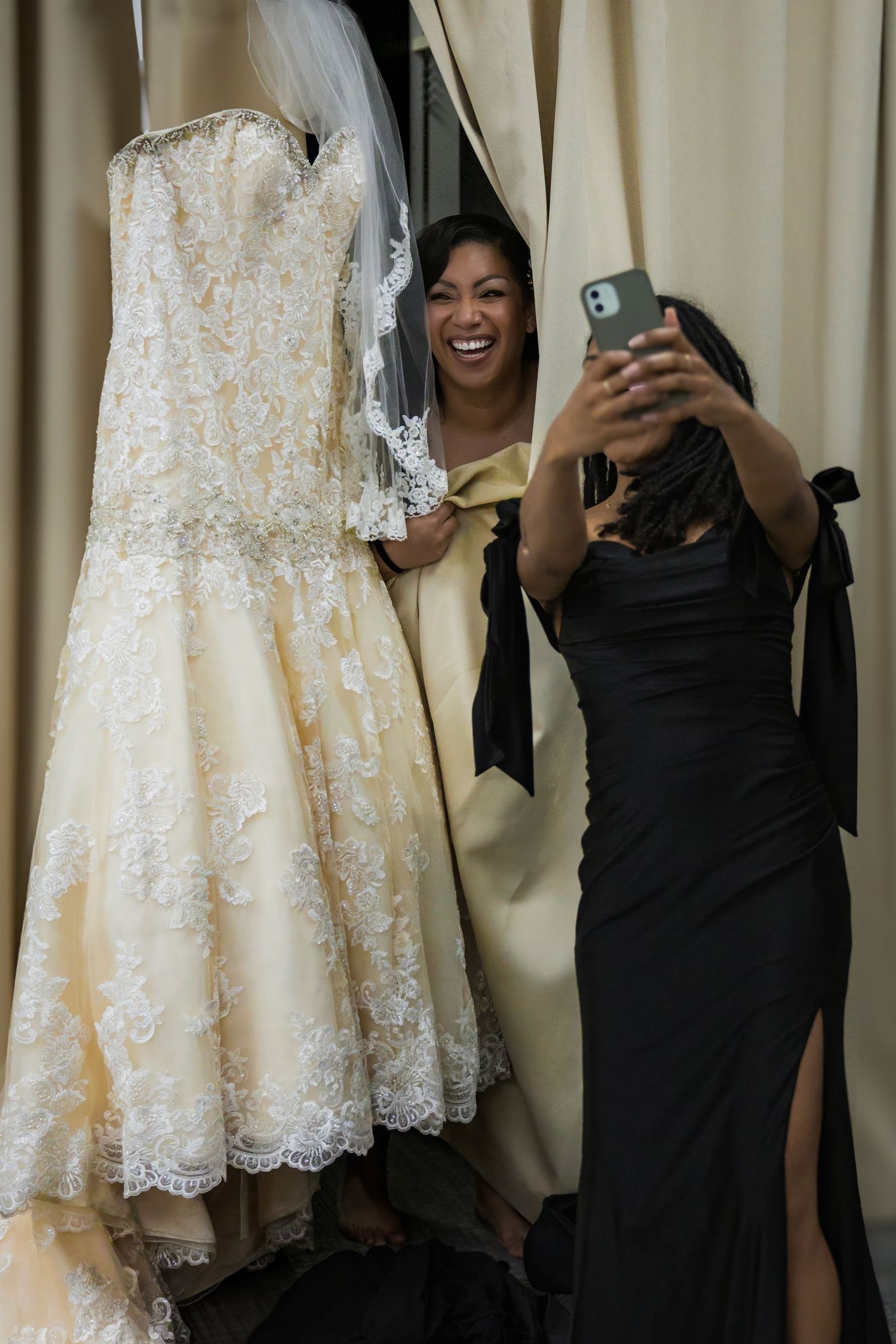 Wedding photographed in Elk Grove, California by Tea & Sugar Shots by Gretchen Schmidt.