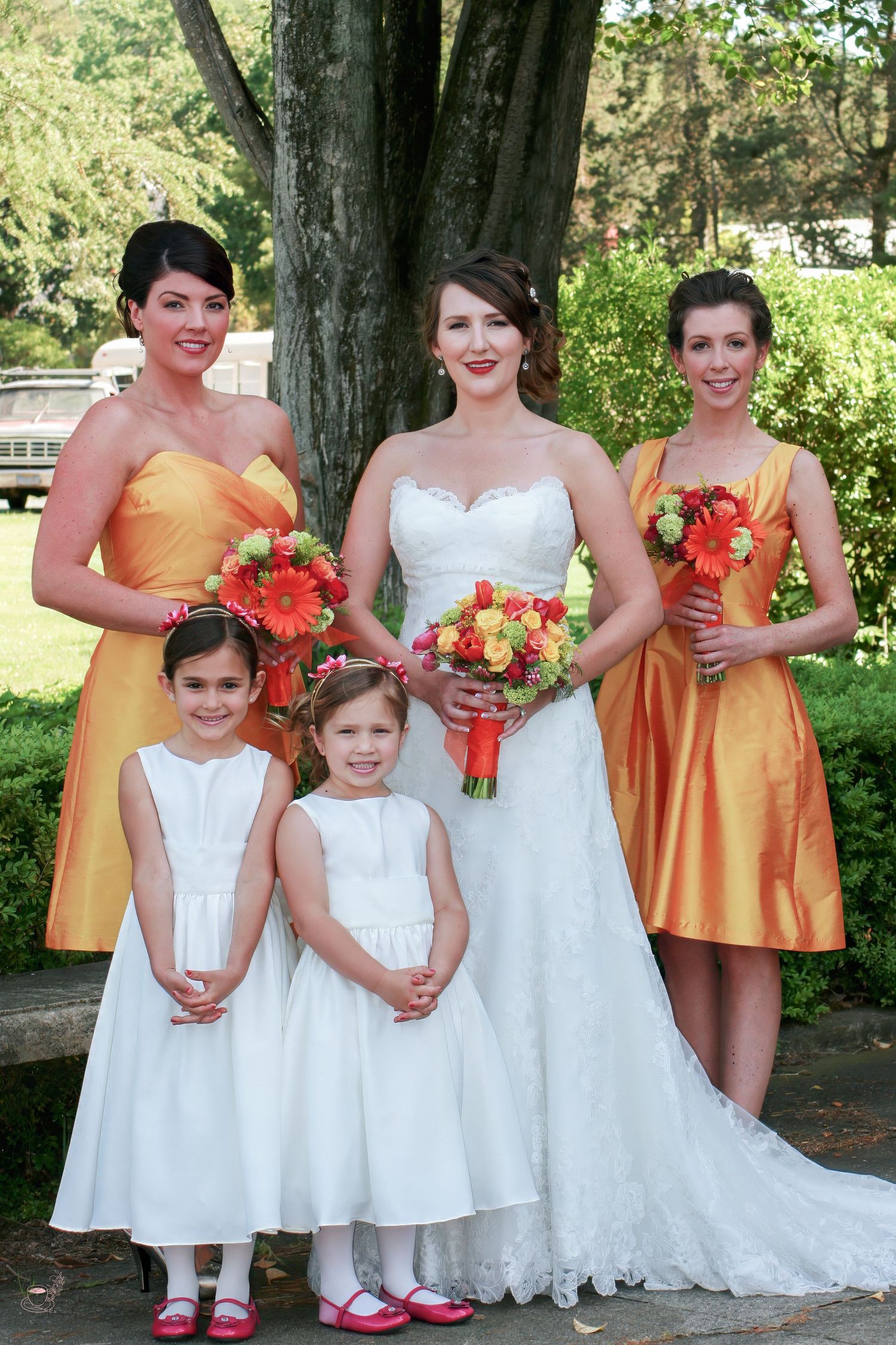 Wedding photographed outdoors in Sonoma, California by Tea & Sugar Shots by Gretchen Schmidt.
