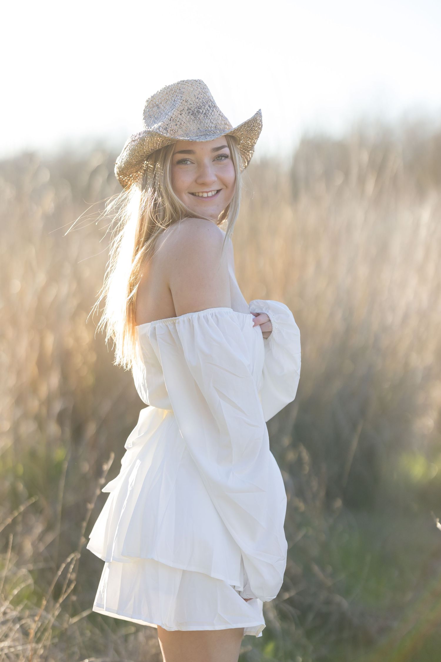 Senior portrait session photographed at Jack E. Hill Park, Elk Grove, California by Tea & Sugar Shots by Gretchen Schmidt.