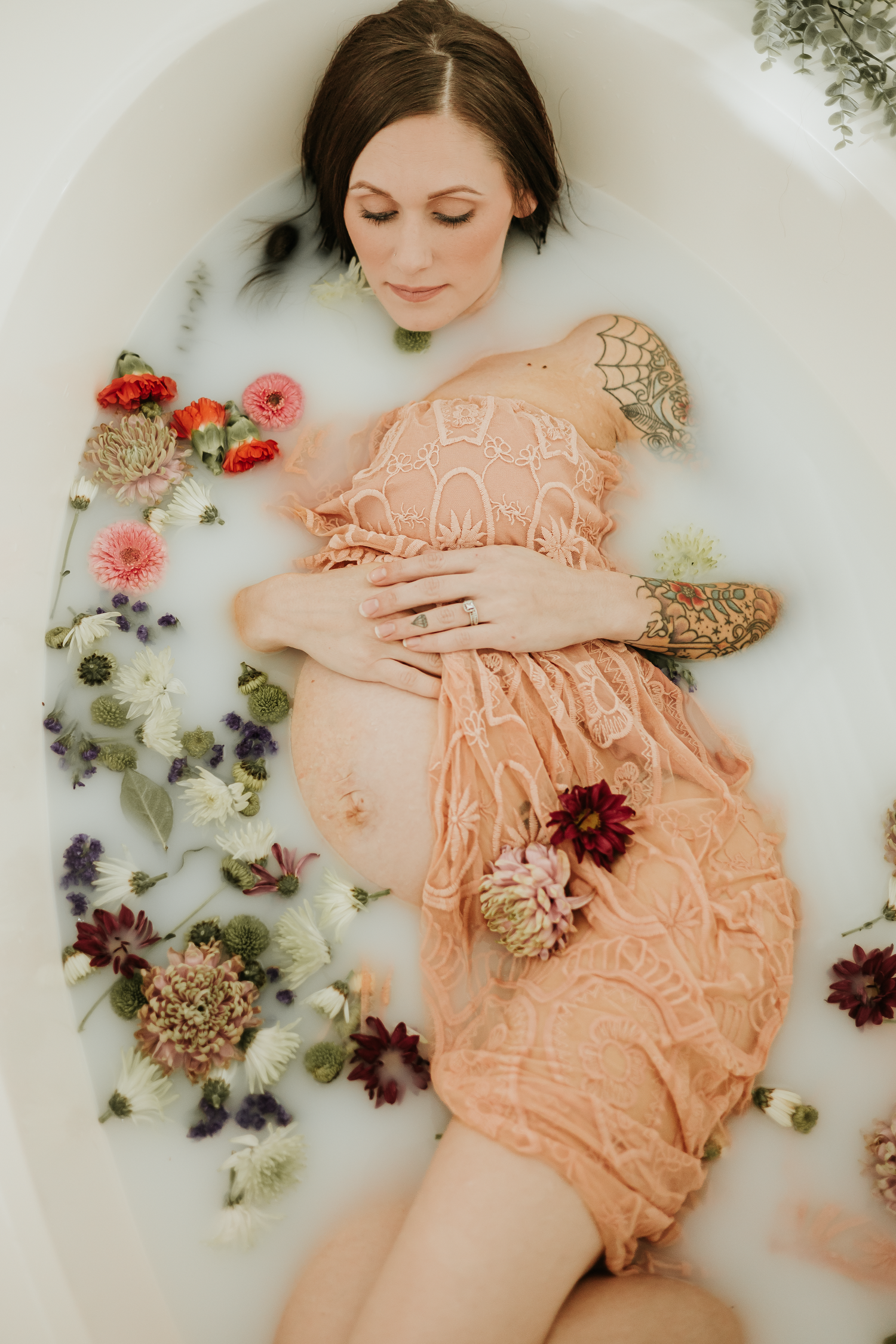 Maternity Milk Bath session photographed in Elk Grove, California by Tea & Sugar Shots by Gretchen Schmidt.