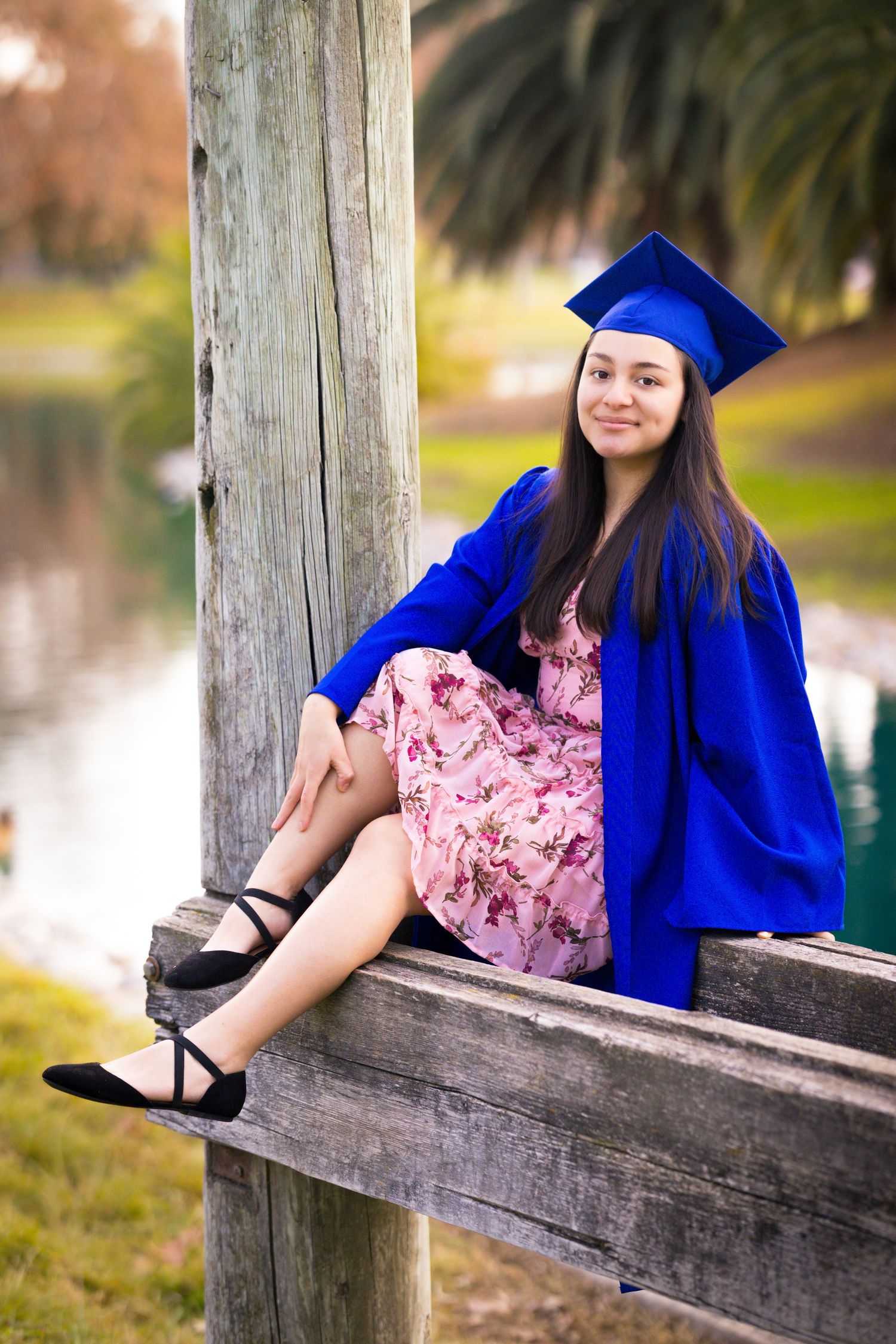 Senior portrait session photographed at Elk Grove Regional Park, Elk Grove, California by Tea & Sugar Shots by Gretchen Schmidt.