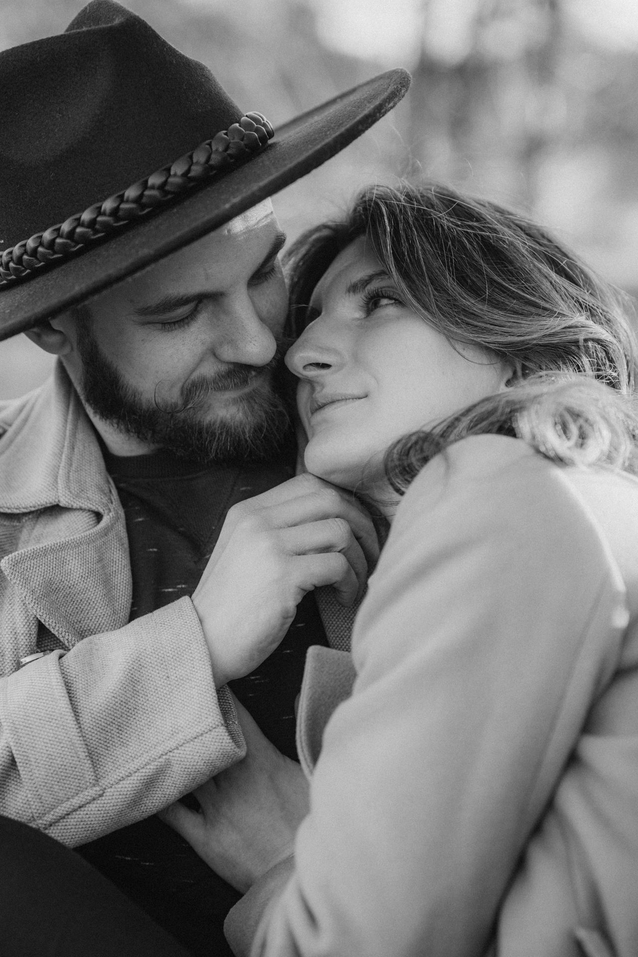 Emocjonalna fotografia ślubna – moment przysięgi, radość, wzruszenie i miłość. Reportaż ślubny, który zatrzymuje najpiękniejsze chwile