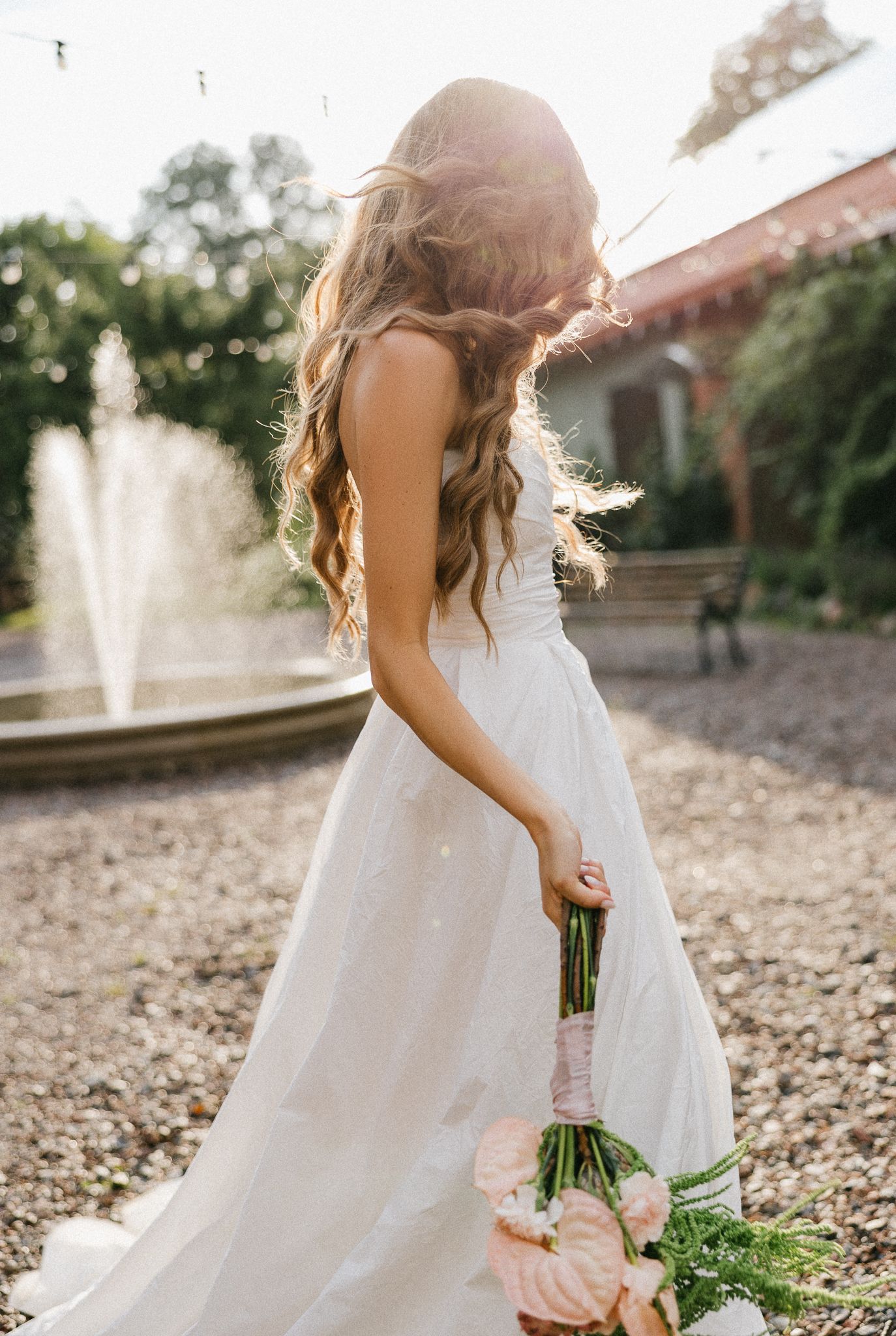 A series of photos showing a bride in a flowing white dress holding a bouquet against a garden backdrop.