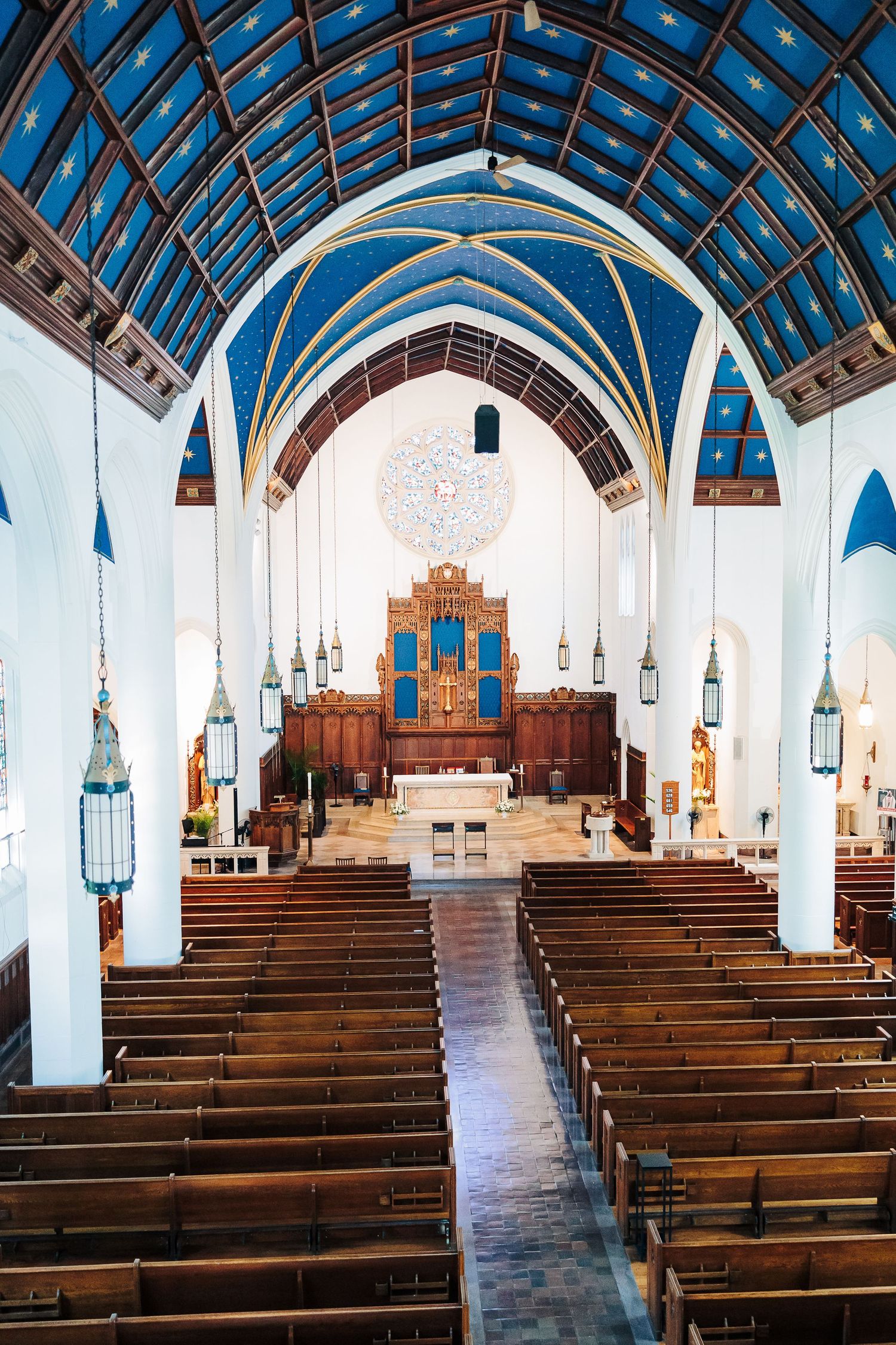 A detail shot of the inside of a cathedral.
