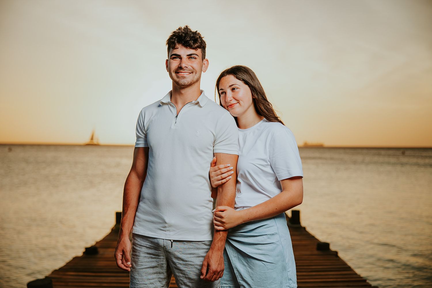 Romantic Aruba engagement session on a tropical beach shoreline