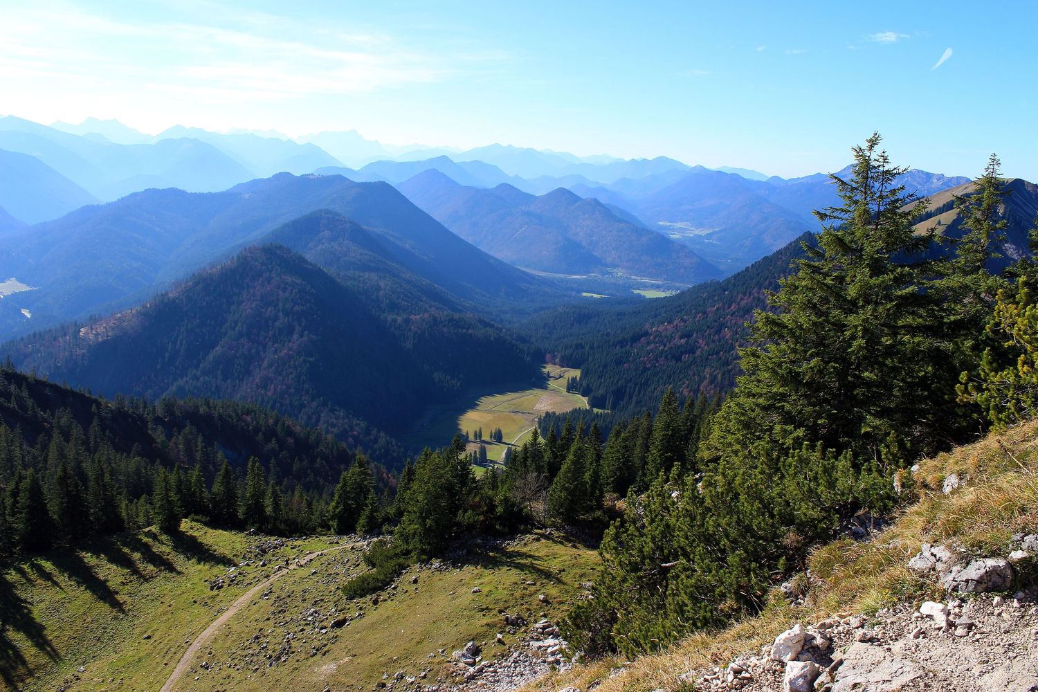 Abstieg-von-Tegernseeer-Hütte