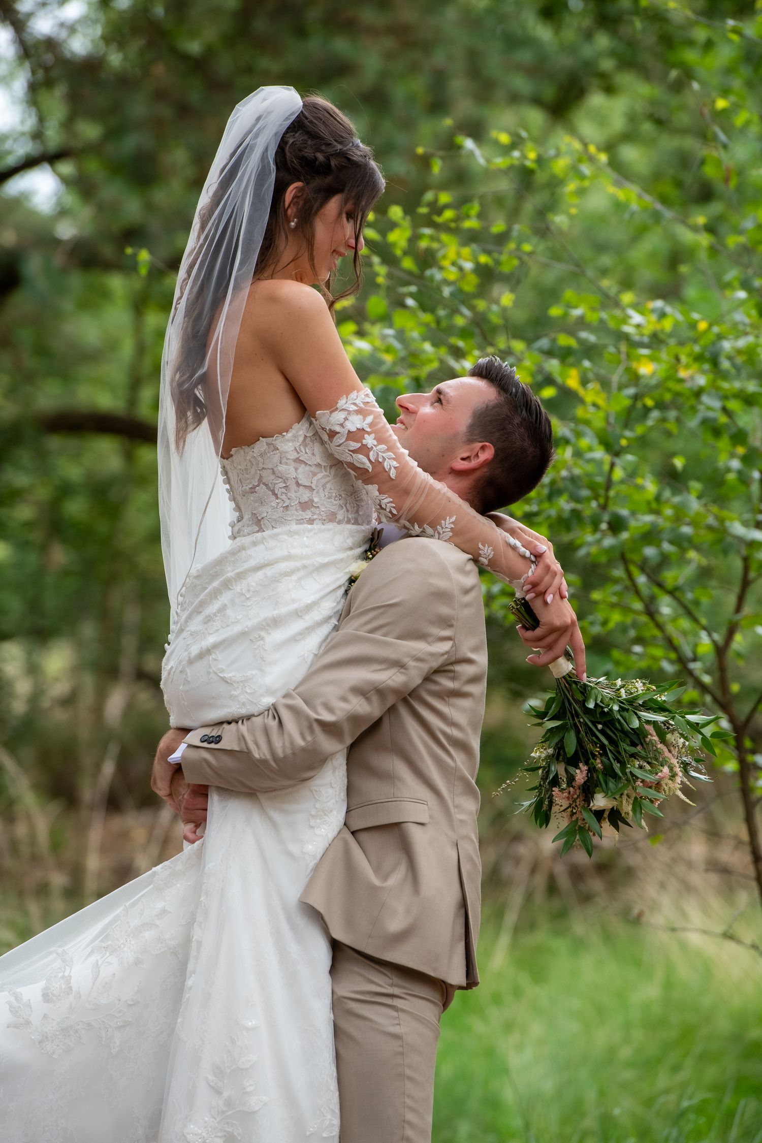 A romantic wedding photo sequence shows the couple embracing outdoors with green foliage in the background.