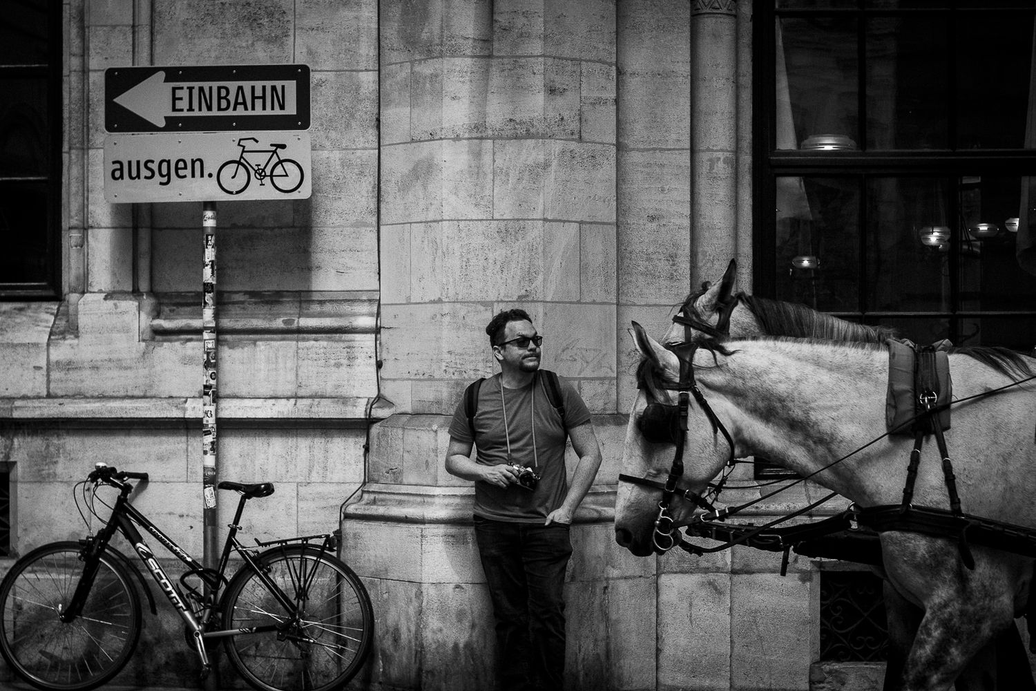 Vienna travel photos, cinematic travel, classic movie style, Vienna snaps, Vienna emotional snaps. 비엔나 여행 사진, 시네마틱 여행, 고전영화스타일, 비엔나 스냅, 비엔나